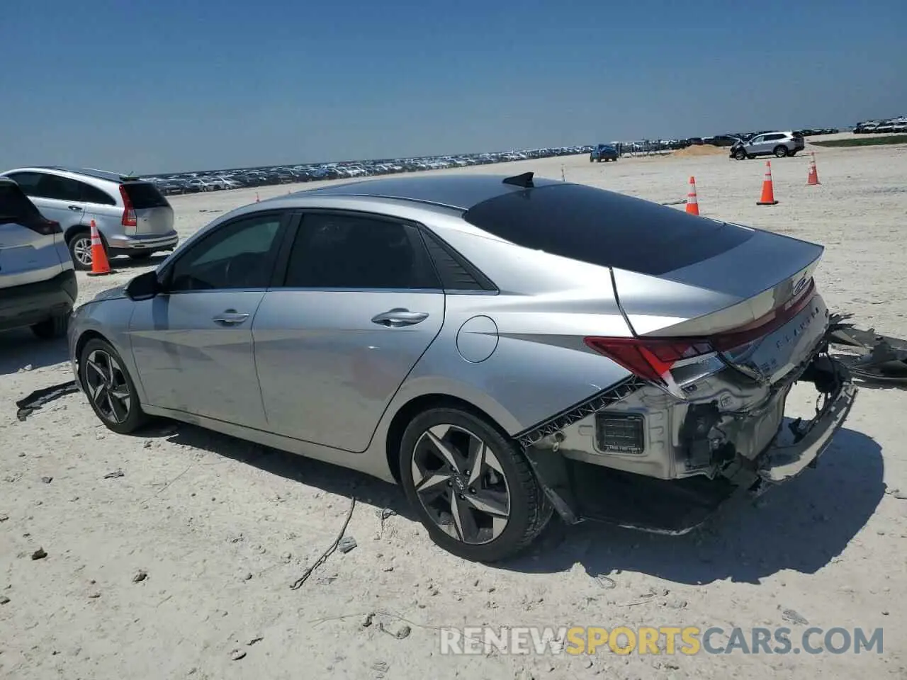 2 fotografías del automóvil dañado 5NPLP4AG9PH114622 HYUNDAI ELANTRA 2023
