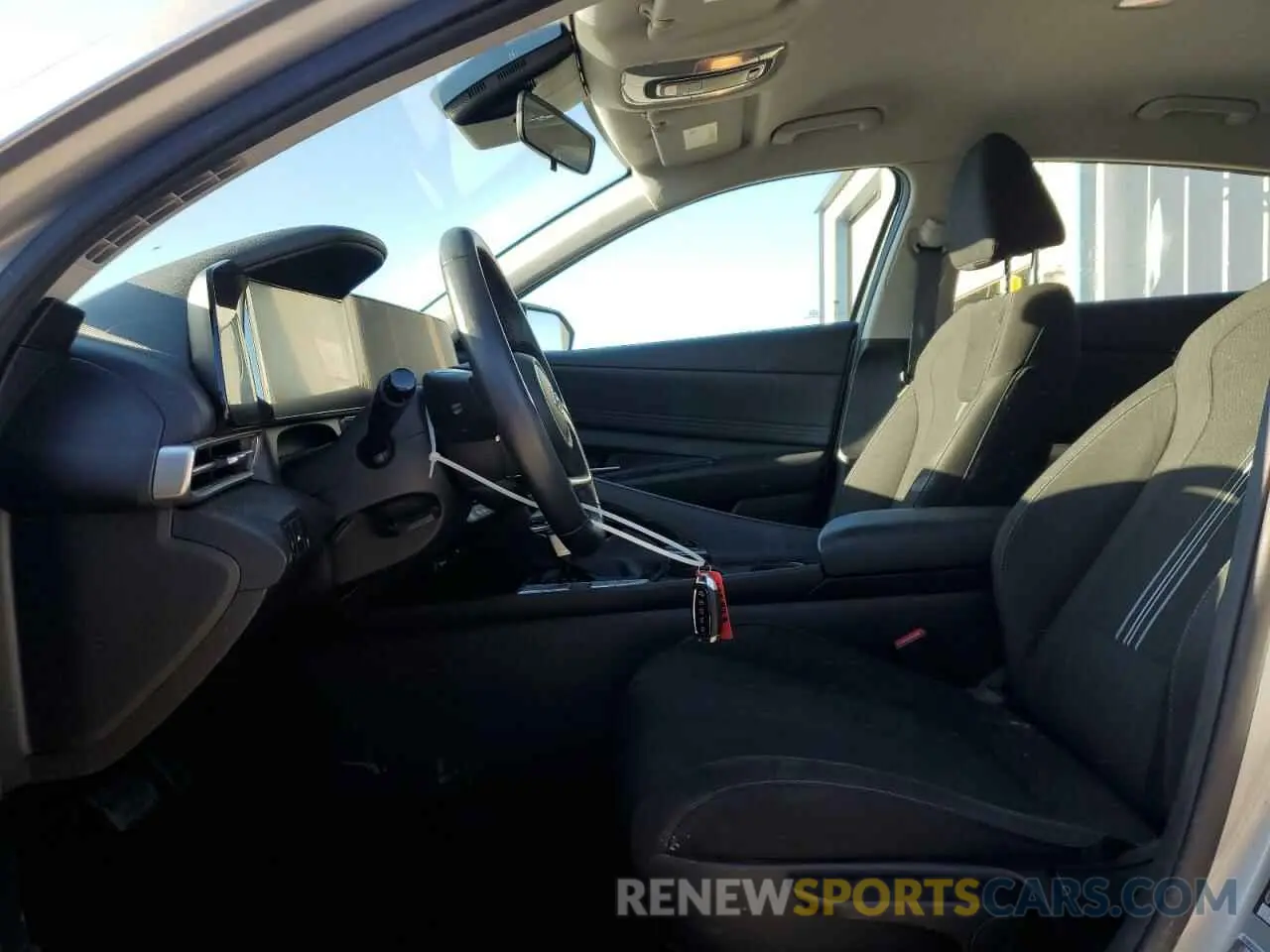 7 fotografías del automóvil dañado 5NPLS4AG0PH103152 HYUNDAI ELANTRA 2023