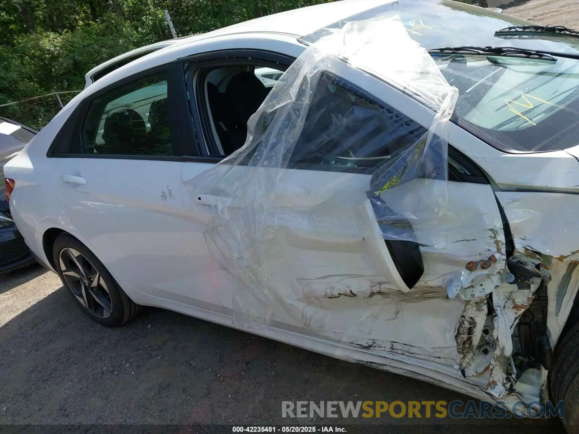 13 fotografías del automóvil dañado 5NPLS4AG0PH112059 HYUNDAI ELANTRA 2023