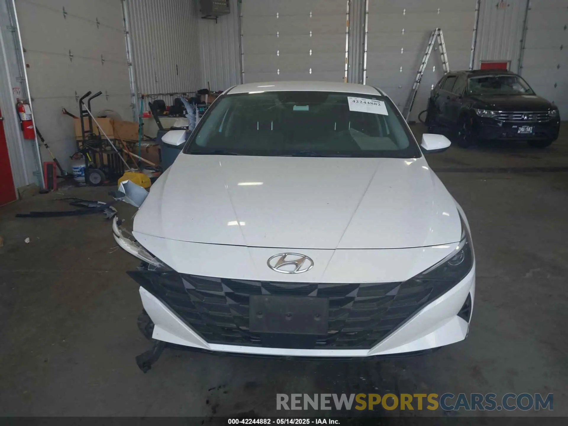 12 fotografías del automóvil dañado 5NPLS4AG1PH097684 HYUNDAI ELANTRA 2023