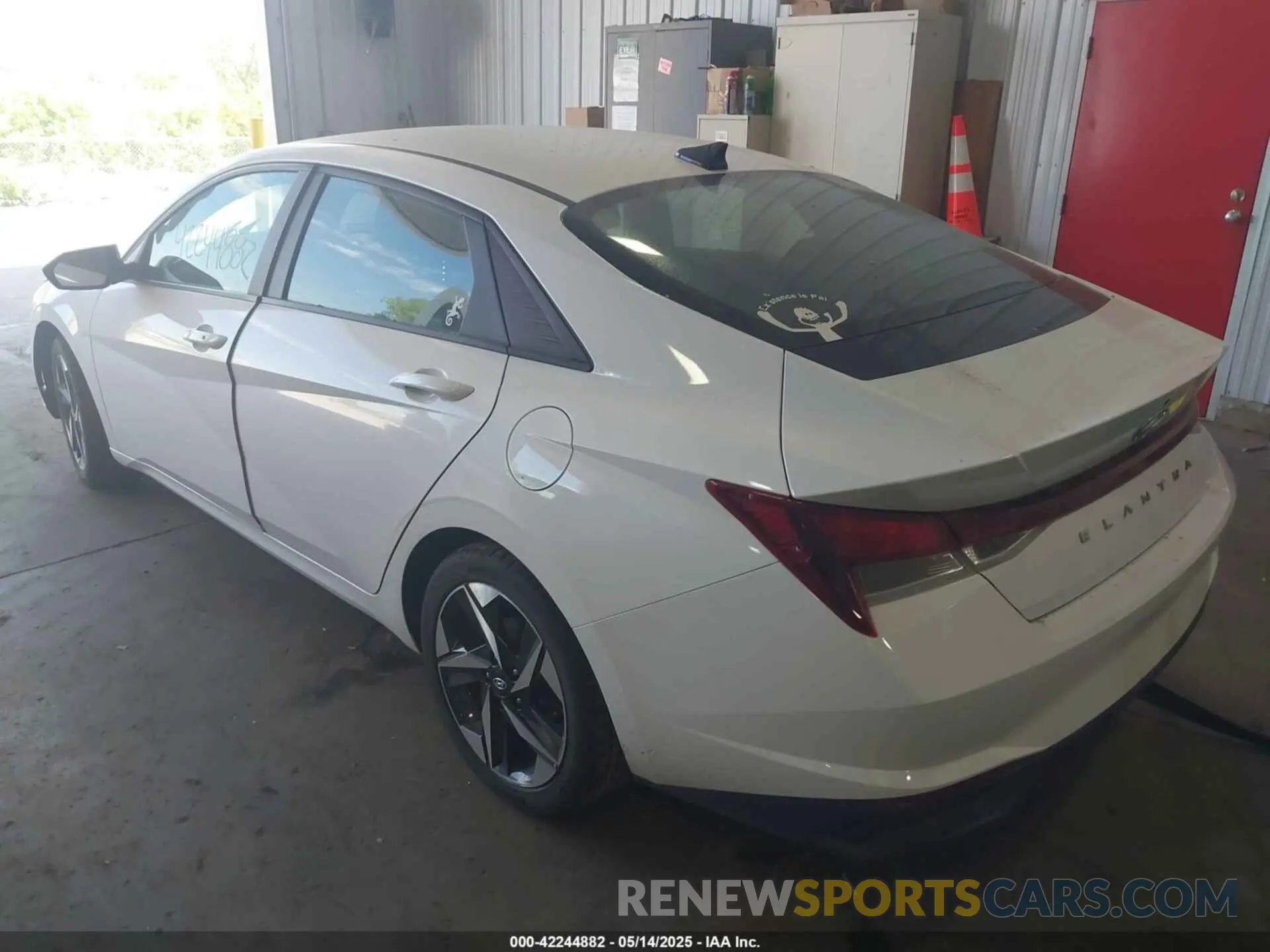 3 fotografías del automóvil dañado 5NPLS4AG1PH097684 HYUNDAI ELANTRA 2023