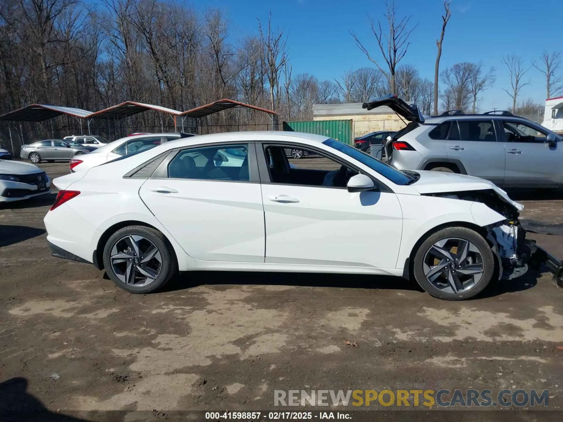13 fotografías del automóvil dañado 5NPLS4AG1PH101989 HYUNDAI ELANTRA 2023