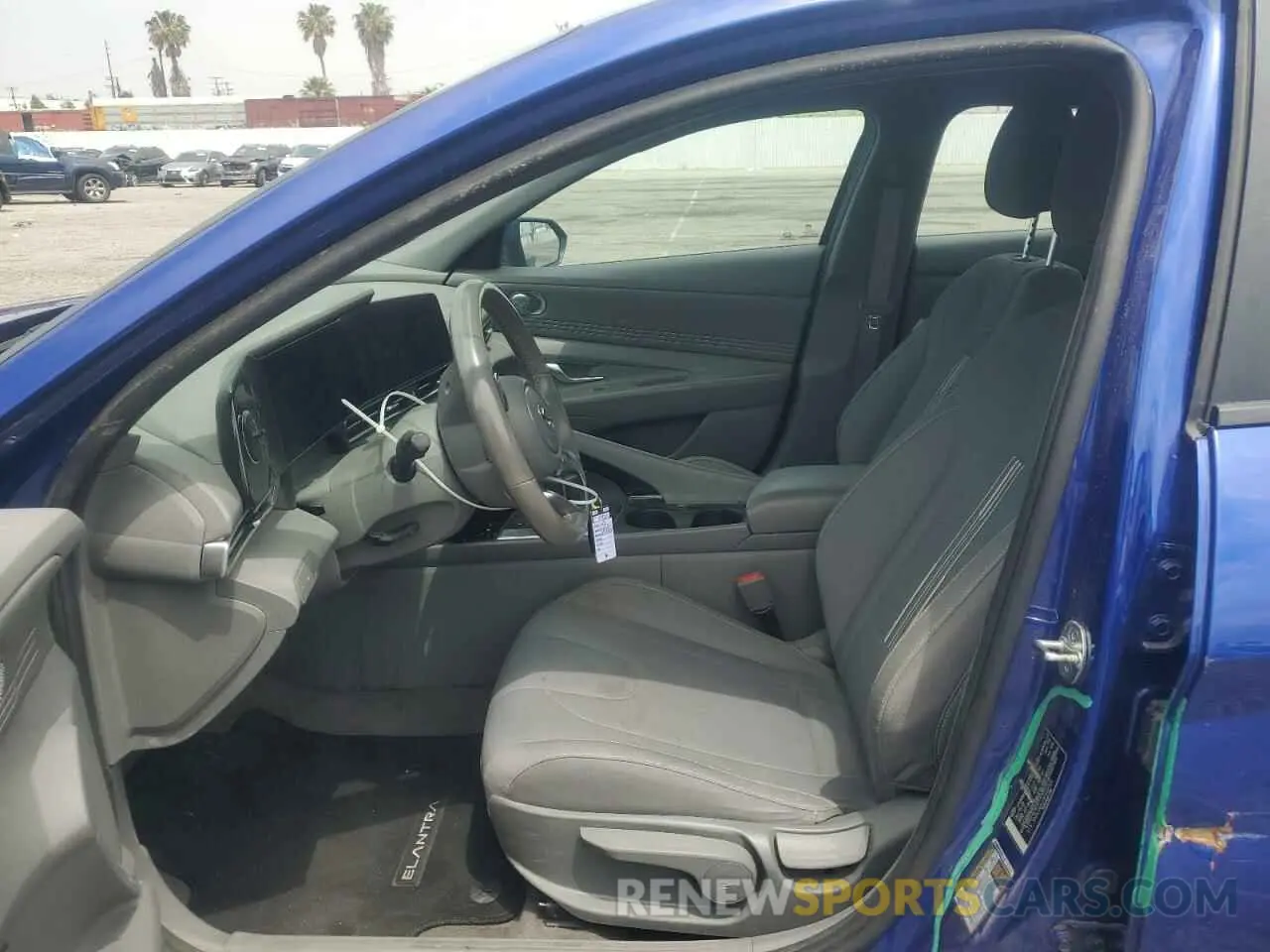 7 fotografías del automóvil dañado 5NPLS4AG1PH105556 HYUNDAI ELANTRA 2023
