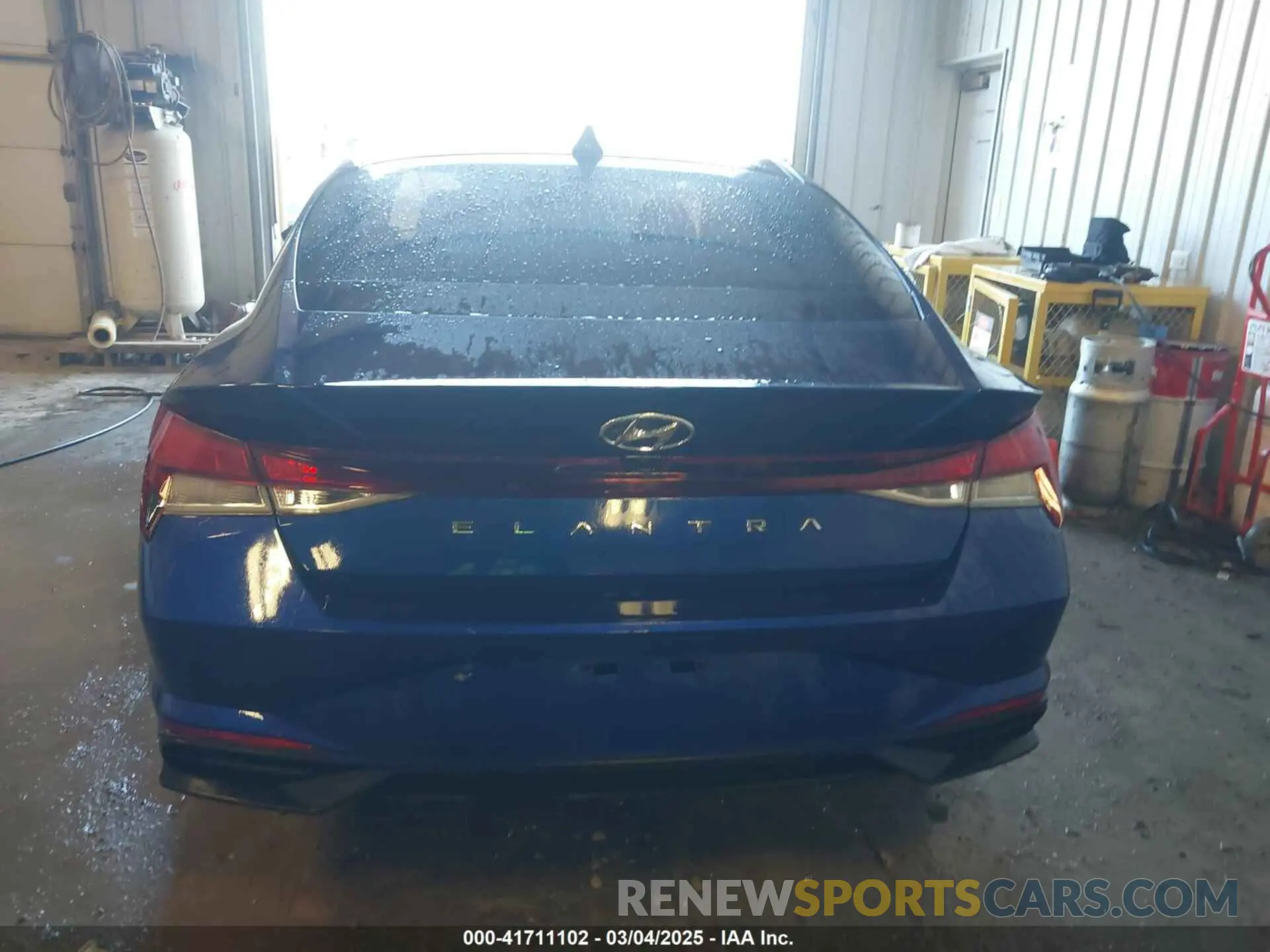 16 fotografías del automóvil dañado 5NPLS4AG2PH086628 HYUNDAI ELANTRA 2023