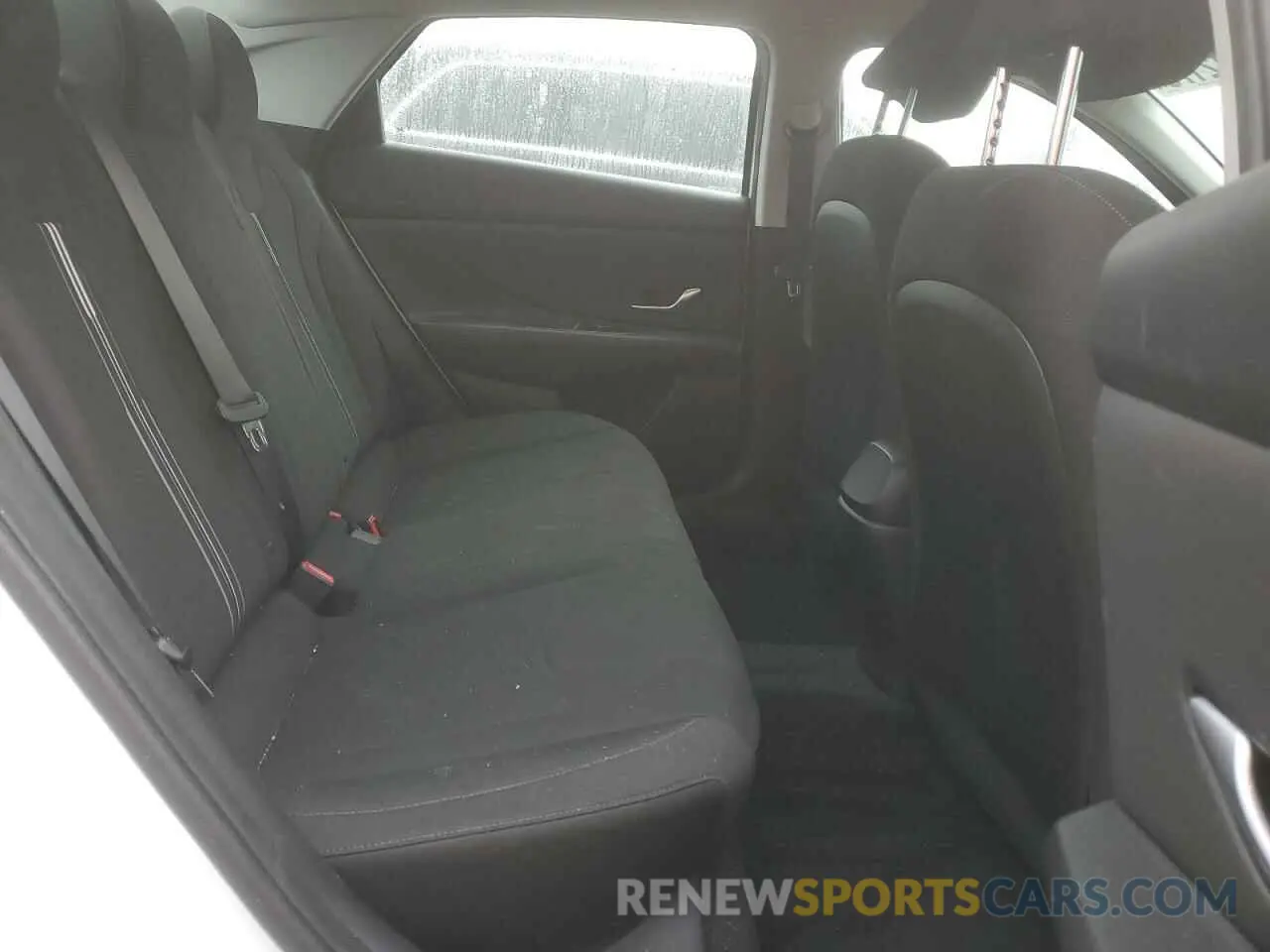 10 fotografías del automóvil dañado 5NPLS4AG2PH096589 HYUNDAI ELANTRA 2023