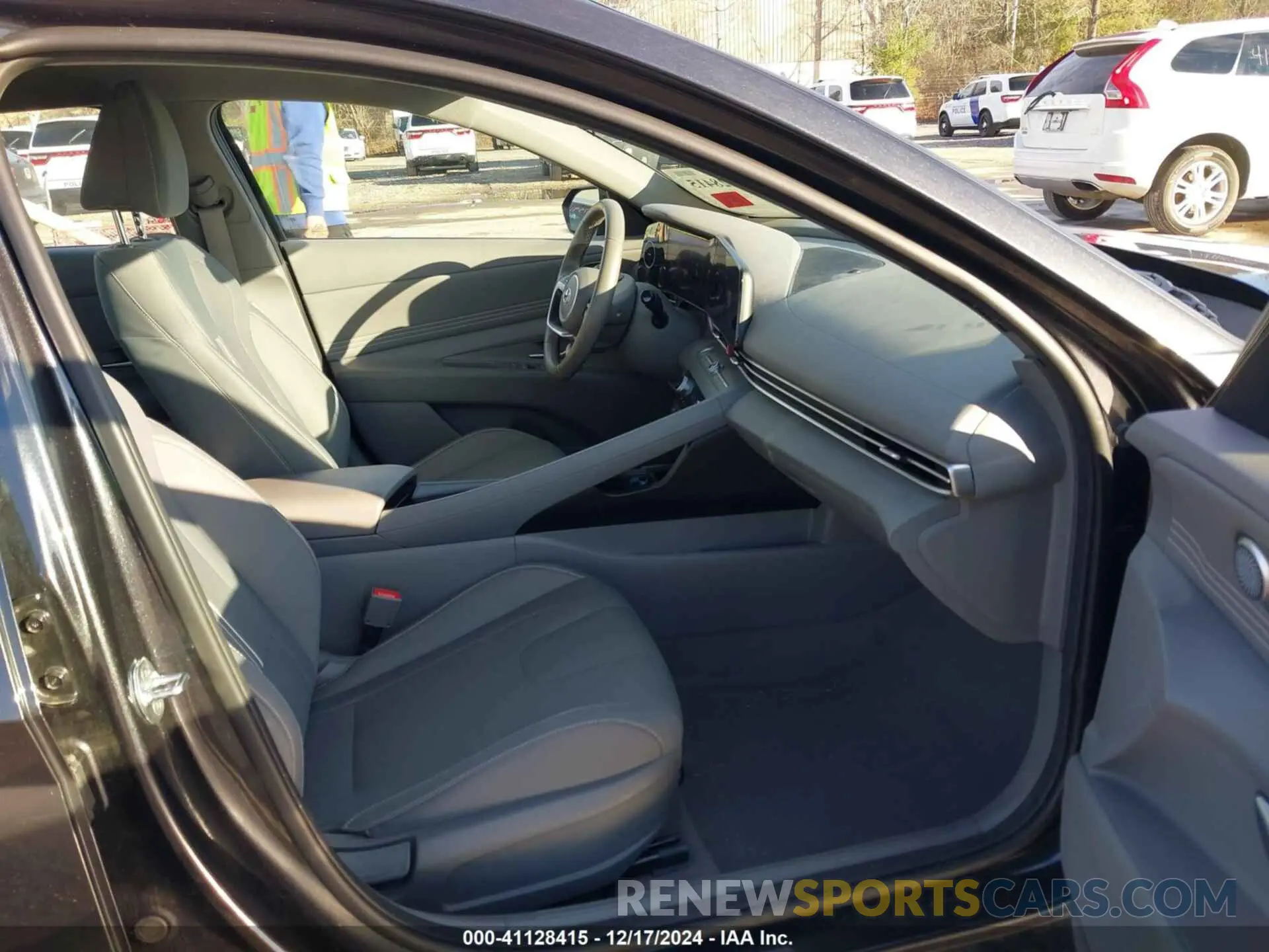 5 fotografías del automóvil dañado 5NPLS4AG2PH097094 HYUNDAI ELANTRA 2023