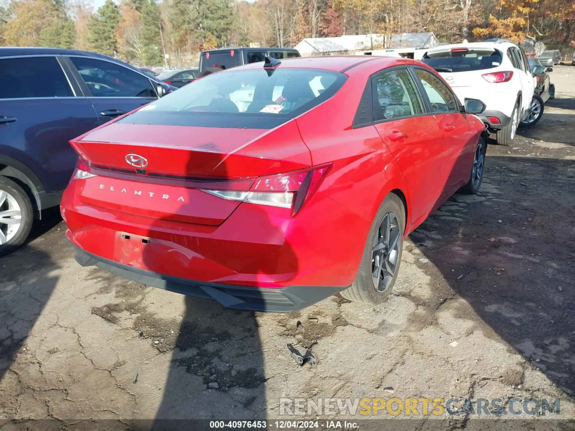 4 fotografías del automóvil dañado 5NPLS4AG2PH102004 HYUNDAI ELANTRA 2023