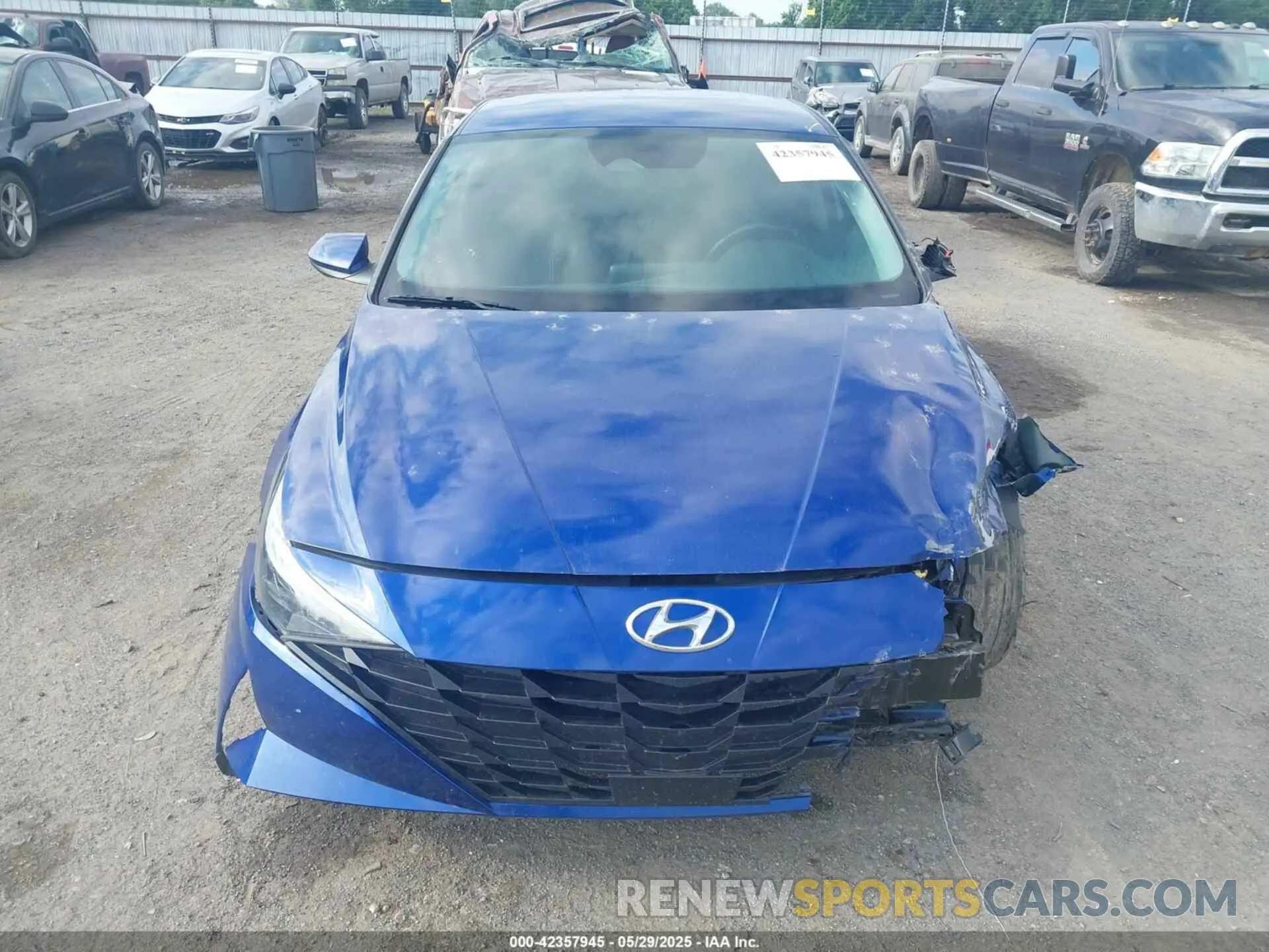 12 fotografías del automóvil dañado 5NPLS4AG2PH111673 HYUNDAI ELANTRA 2023