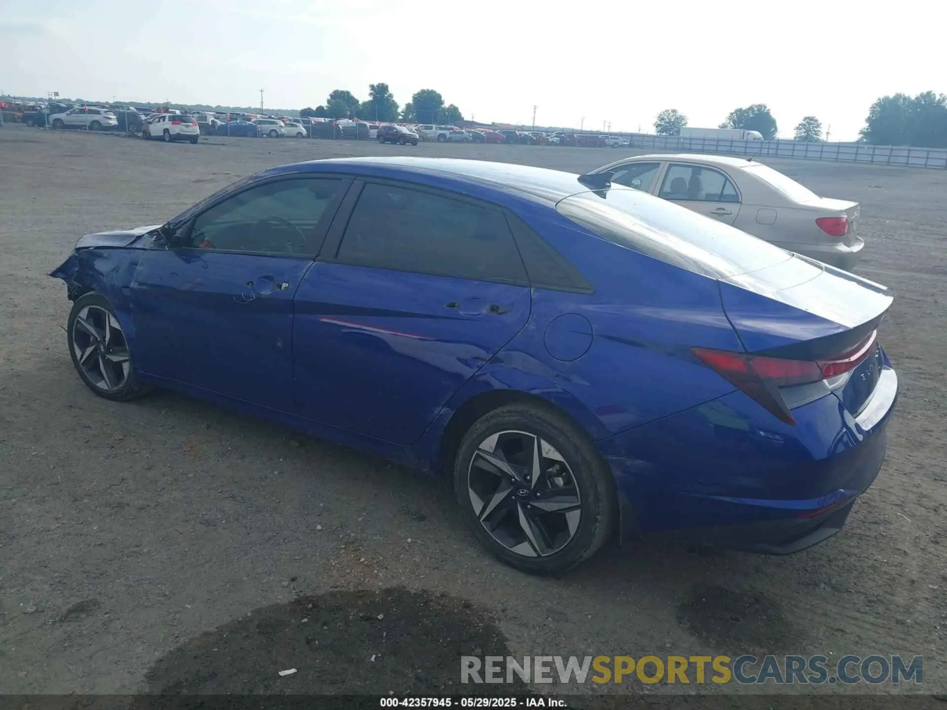 3 fotografías del automóvil dañado 5NPLS4AG2PH111673 HYUNDAI ELANTRA 2023