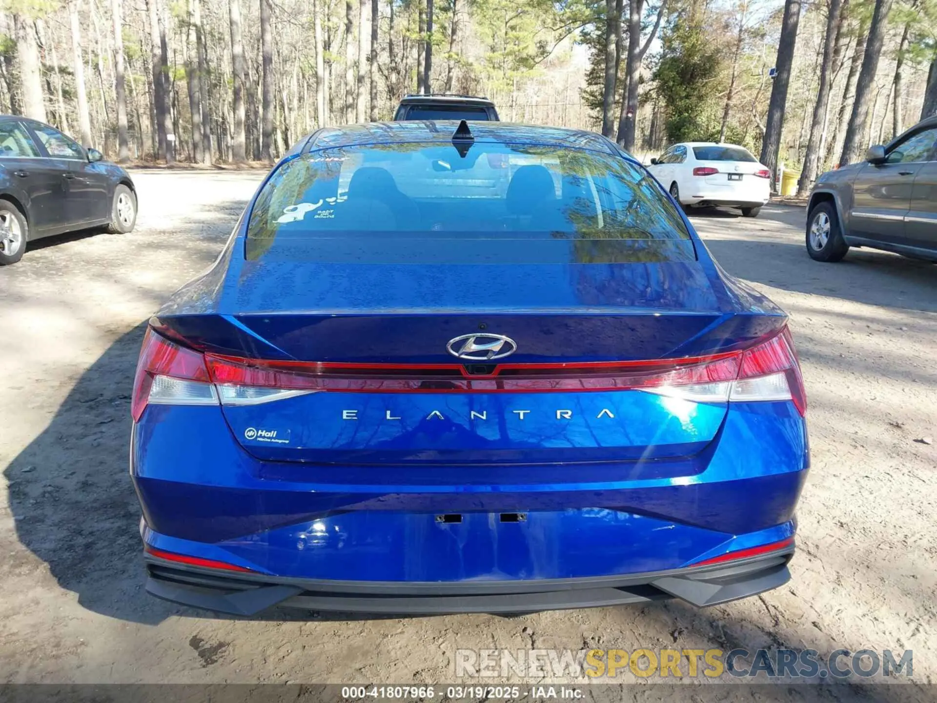 17 fotografías del automóvil dañado 5NPLS4AG3PH086475 HYUNDAI ELANTRA 2023