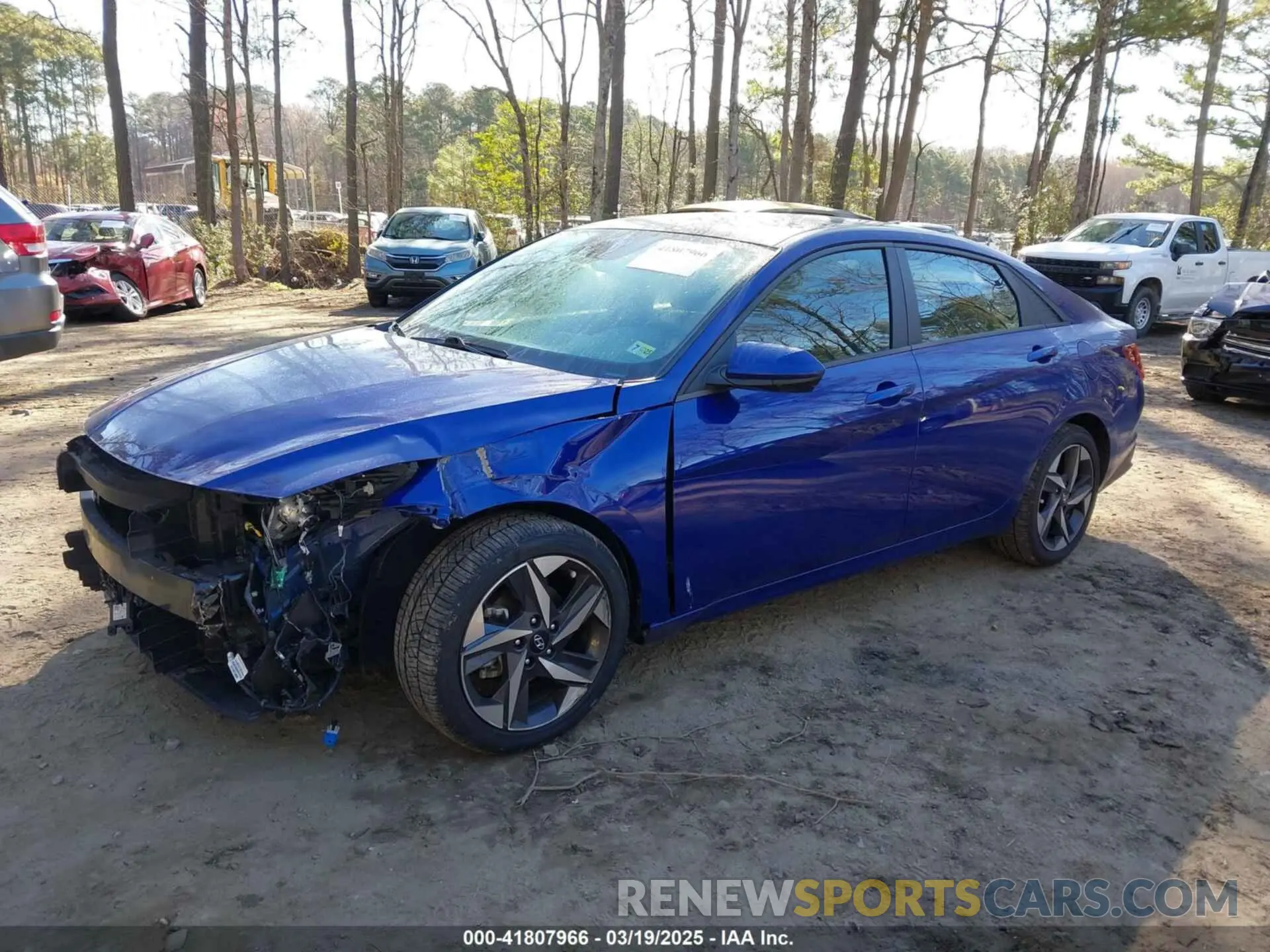 2 fotografías del automóvil dañado 5NPLS4AG3PH086475 HYUNDAI ELANTRA 2023