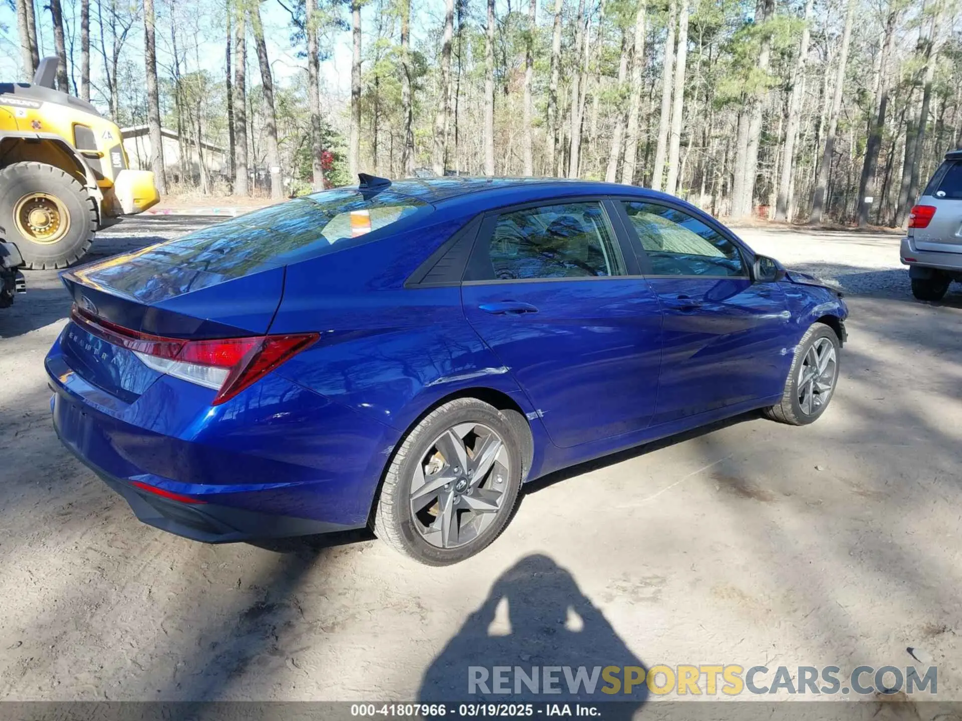 4 fotografías del automóvil dañado 5NPLS4AG3PH086475 HYUNDAI ELANTRA 2023
