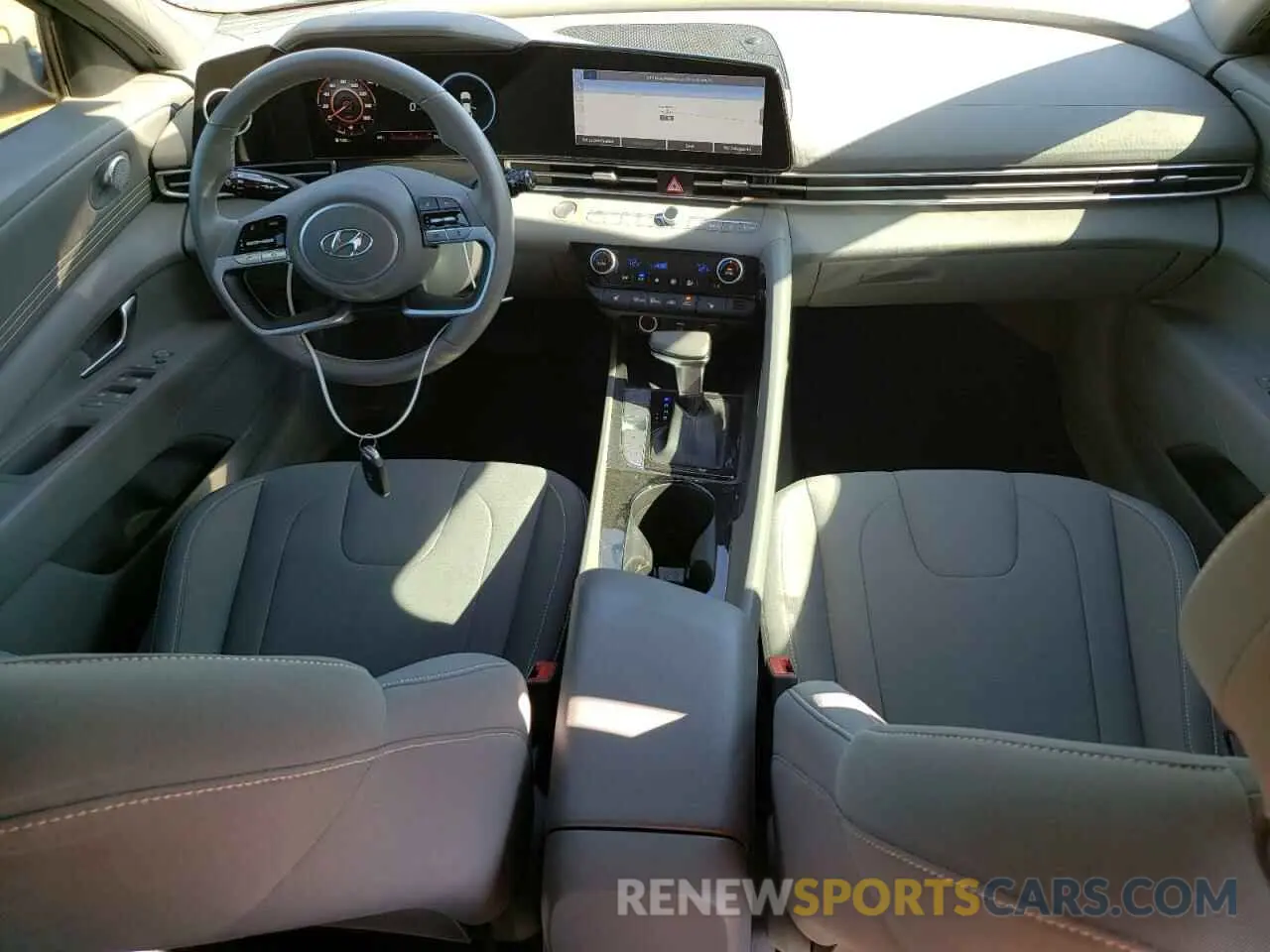 8 fotografías del automóvil dañado 5NPLS4AG3PH093071 HYUNDAI ELANTRA 2023