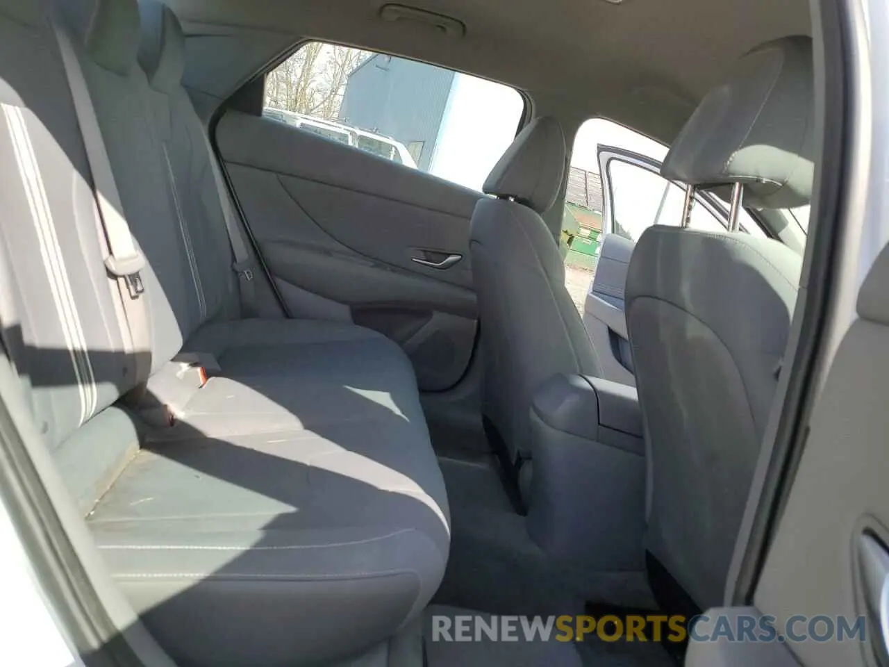 10 fotografías del automóvil dañado 5NPLS4AG3PH106207 HYUNDAI ELANTRA 2023
