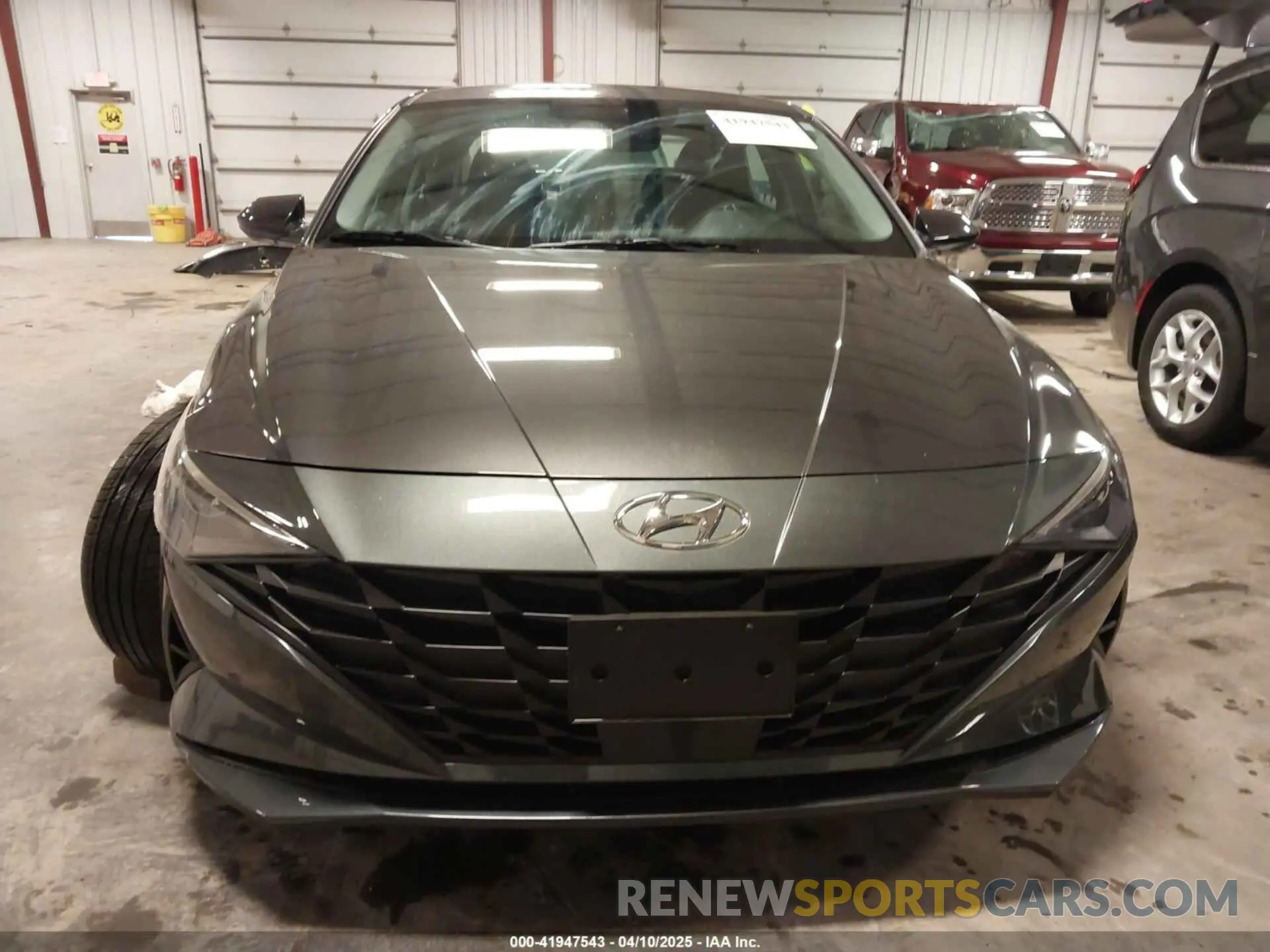 12 fotografías del automóvil dañado 5NPLS4AG3PH118177 HYUNDAI ELANTRA 2023