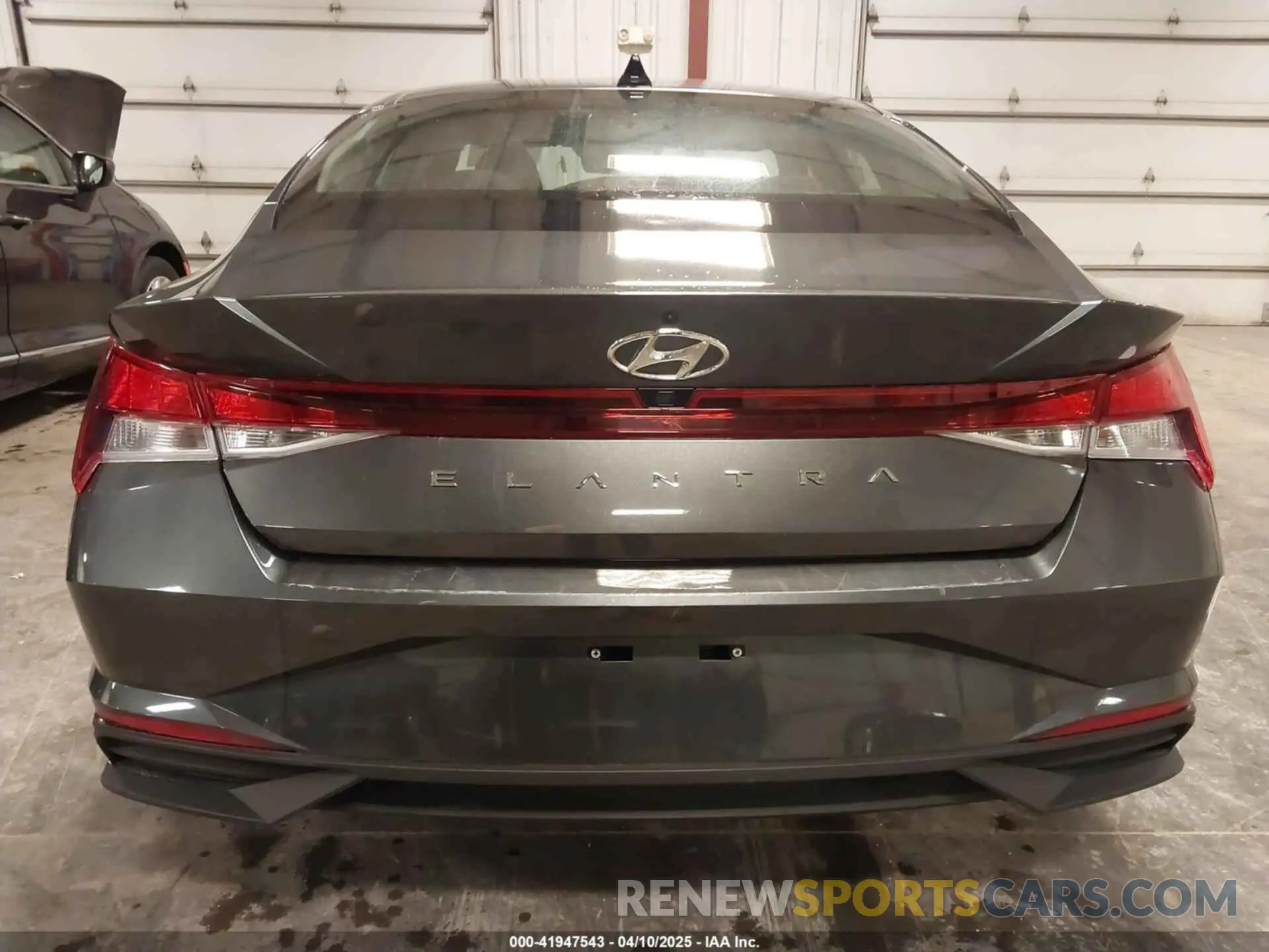 16 fotografías del automóvil dañado 5NPLS4AG3PH118177 HYUNDAI ELANTRA 2023