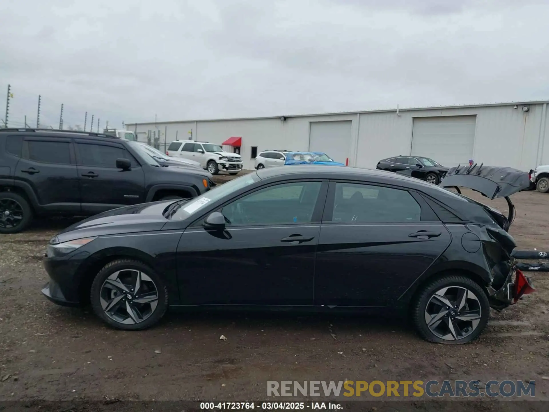 14 fotografías del automóvil dañado 5NPLS4AG4PH105597 HYUNDAI ELANTRA 2023