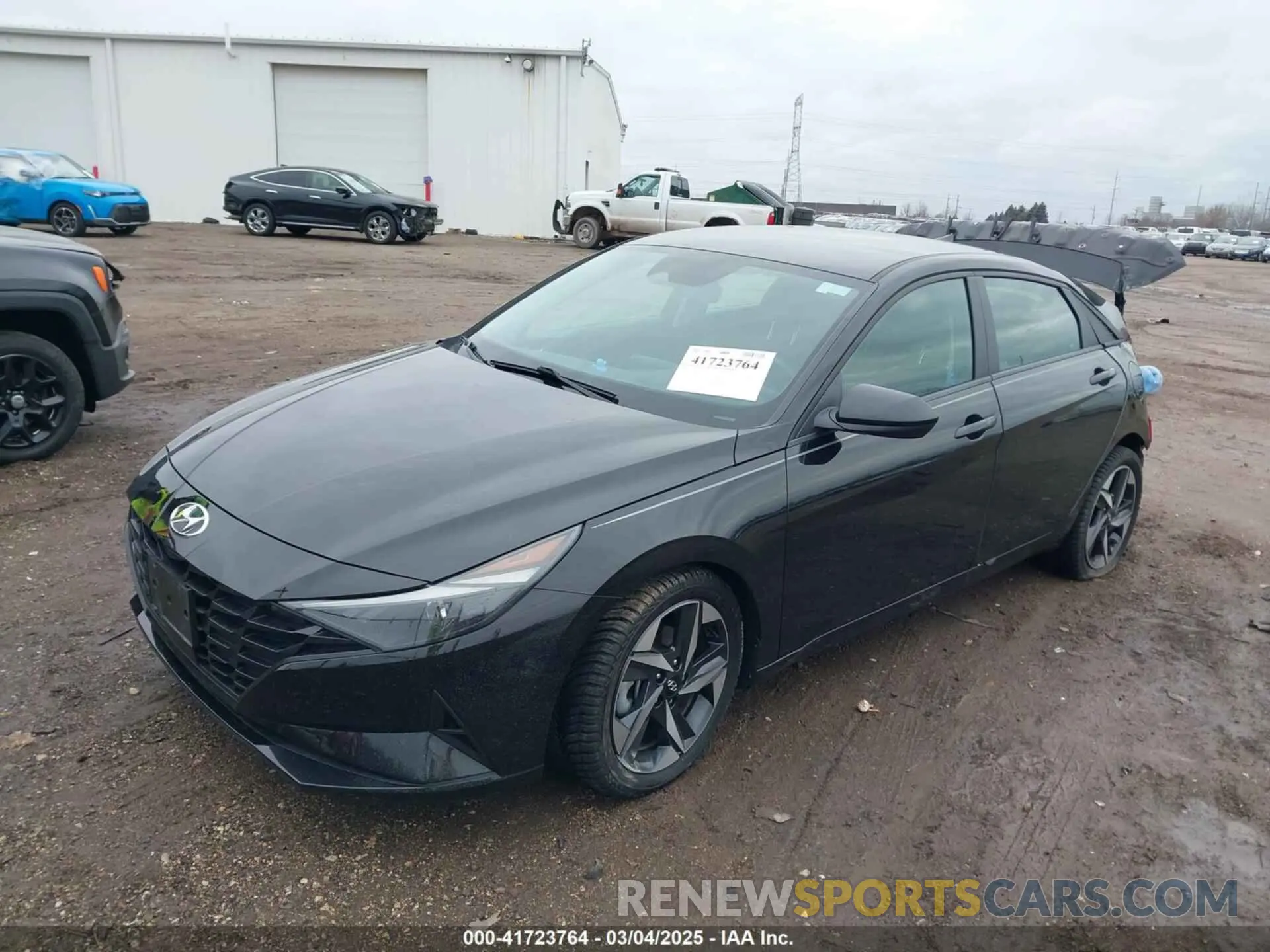 2 fotografías del automóvil dañado 5NPLS4AG4PH105597 HYUNDAI ELANTRA 2023
