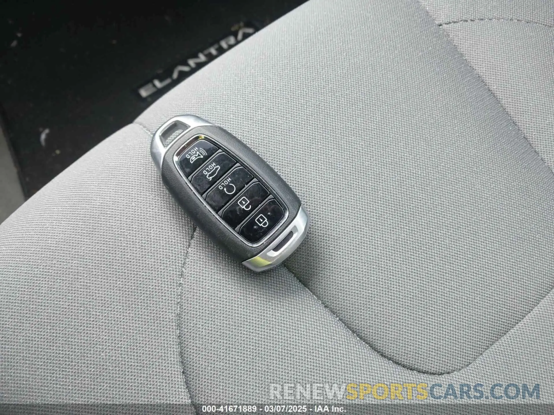 11 fotografías del automóvil dañado 5NPLS4AG6PH091296 HYUNDAI ELANTRA 2023