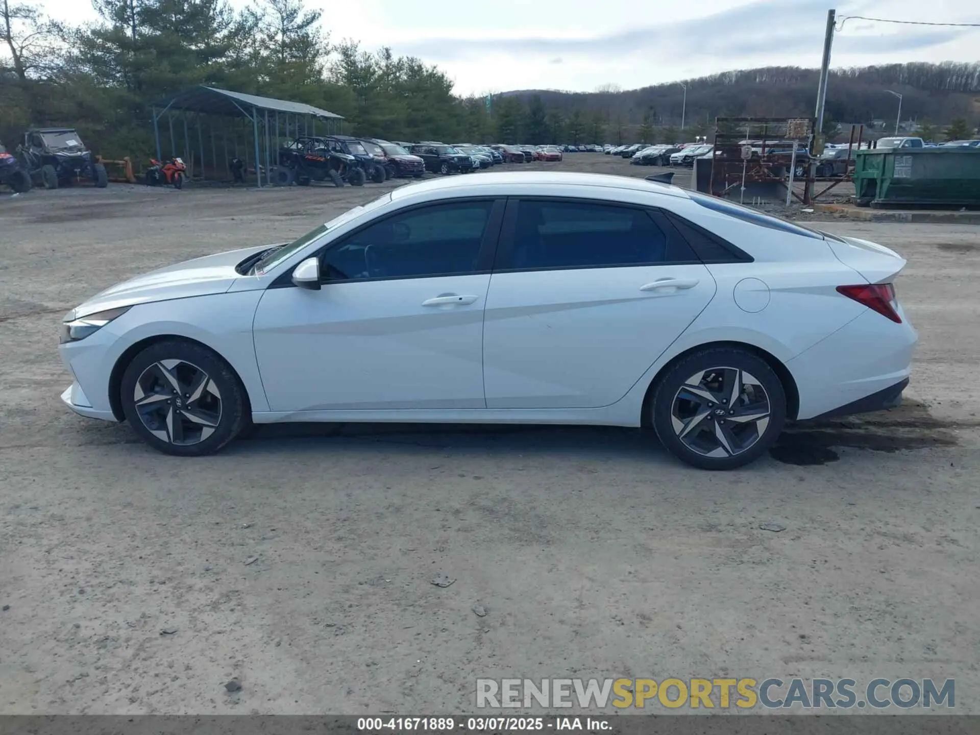 14 fotografías del automóvil dañado 5NPLS4AG6PH091296 HYUNDAI ELANTRA 2023