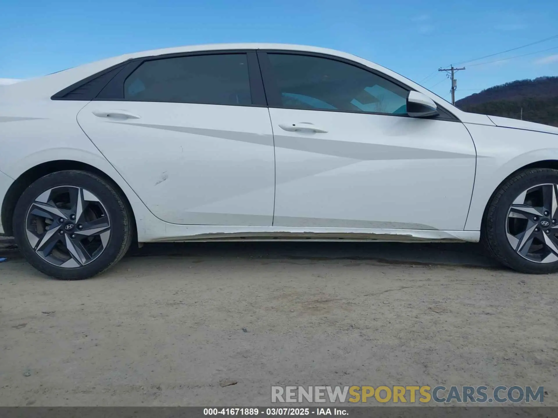6 fotografías del automóvil dañado 5NPLS4AG6PH091296 HYUNDAI ELANTRA 2023