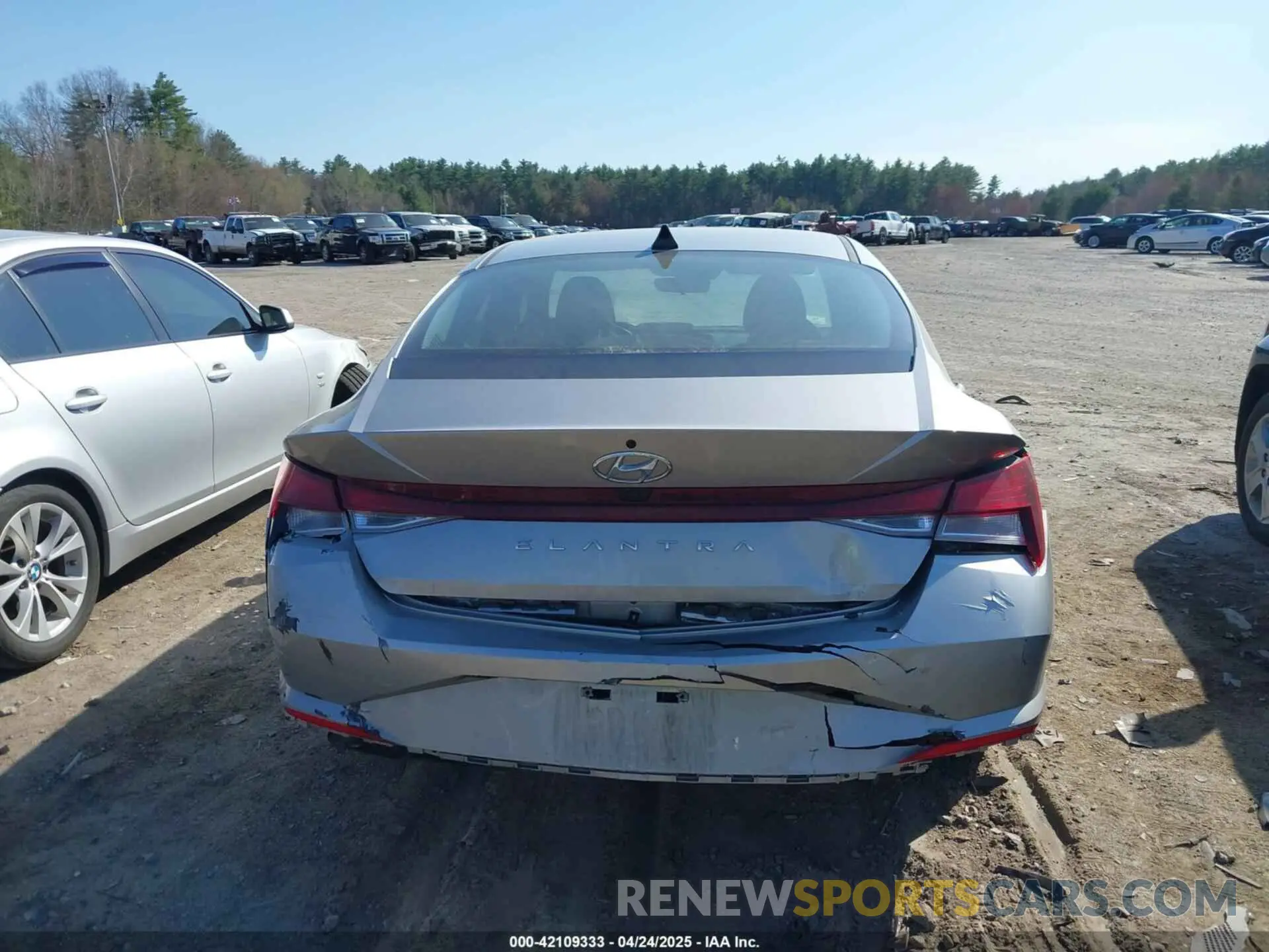 17 fotografías del automóvil dañado 5NPLS4AG6PH097518 HYUNDAI ELANTRA 2023