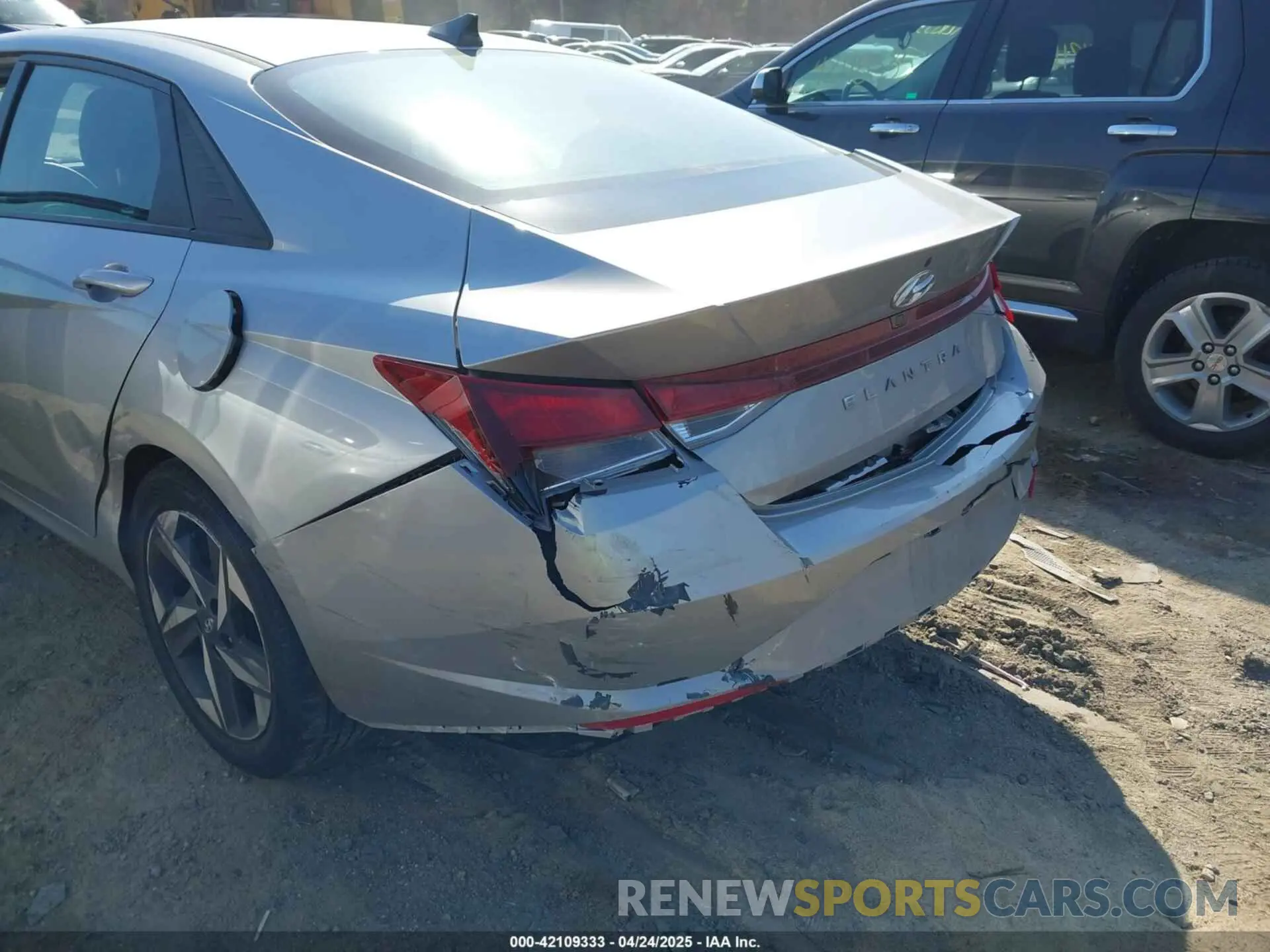 18 fotografías del automóvil dañado 5NPLS4AG6PH097518 HYUNDAI ELANTRA 2023