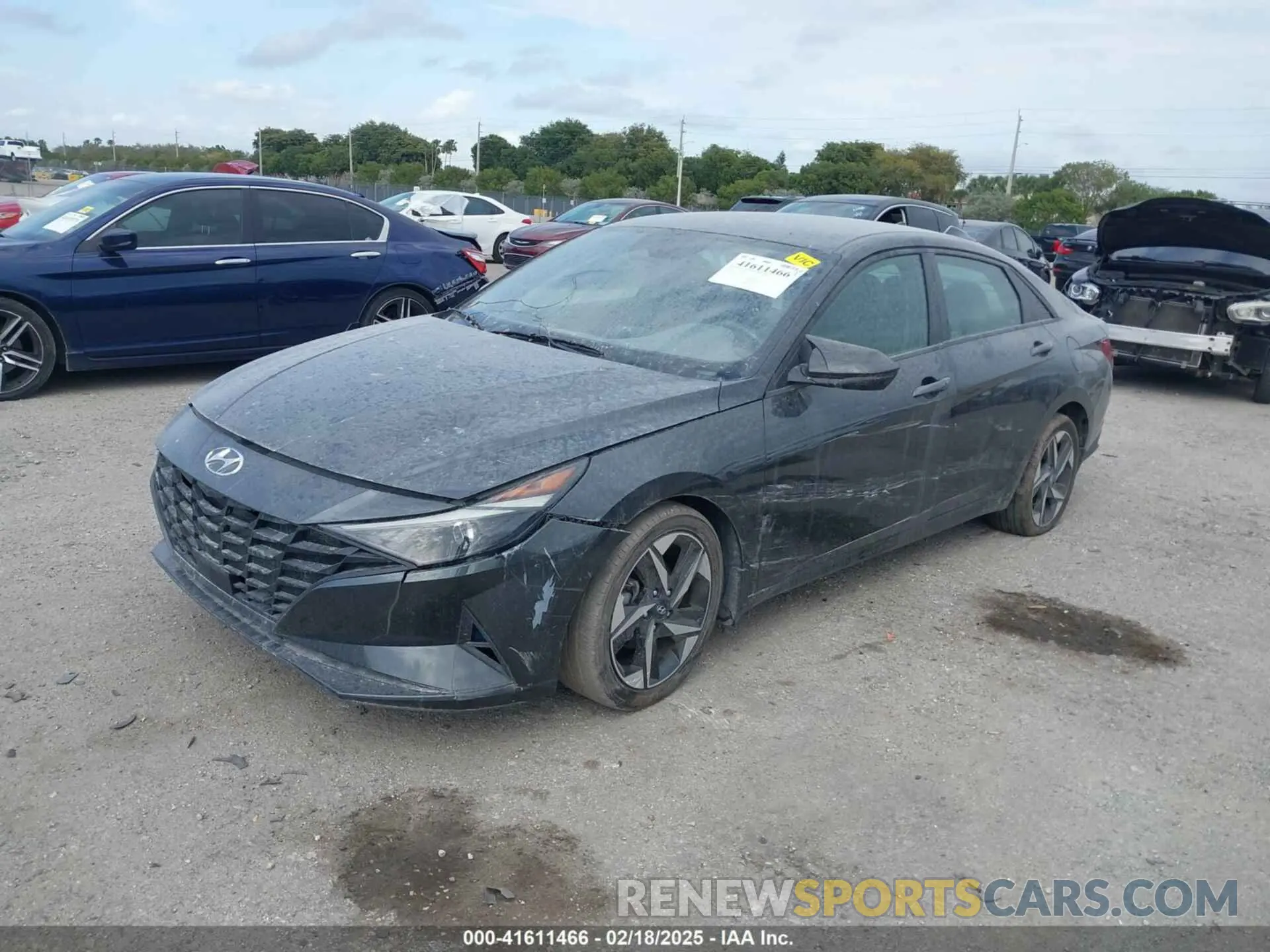 2 fotografías del automóvil dañado 5NPLS4AG6PH112289 HYUNDAI ELANTRA 2023
