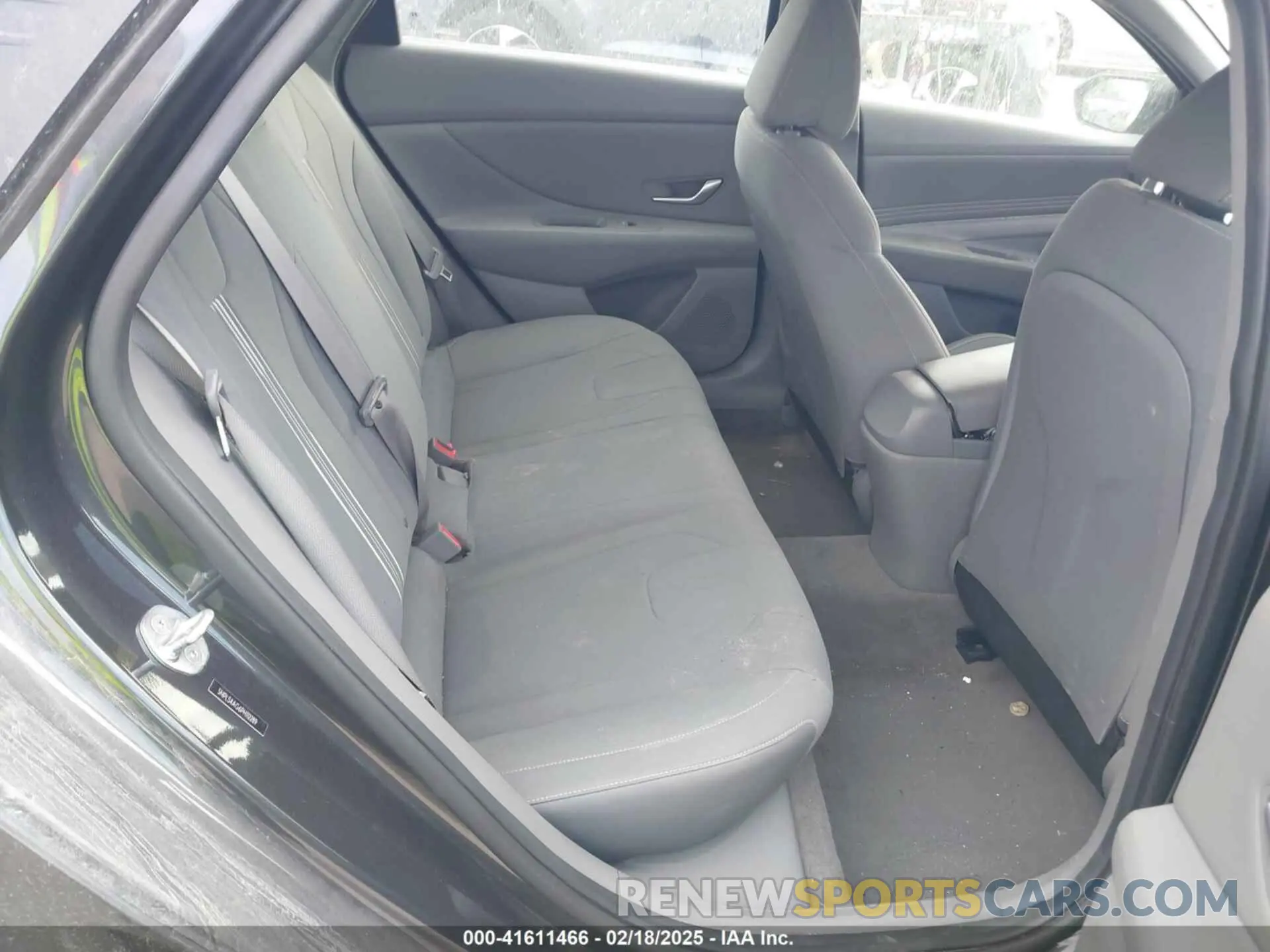 8 fotografías del automóvil dañado 5NPLS4AG6PH112289 HYUNDAI ELANTRA 2023