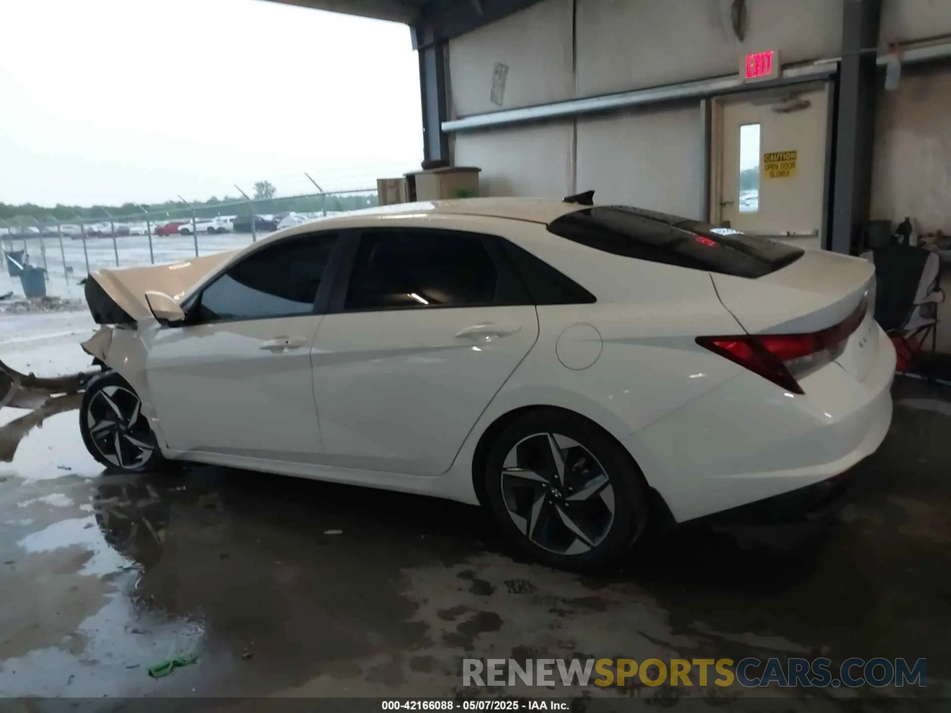 14 fotografías del automóvil dañado 5NPLS4AG7PH100586 HYUNDAI ELANTRA 2023