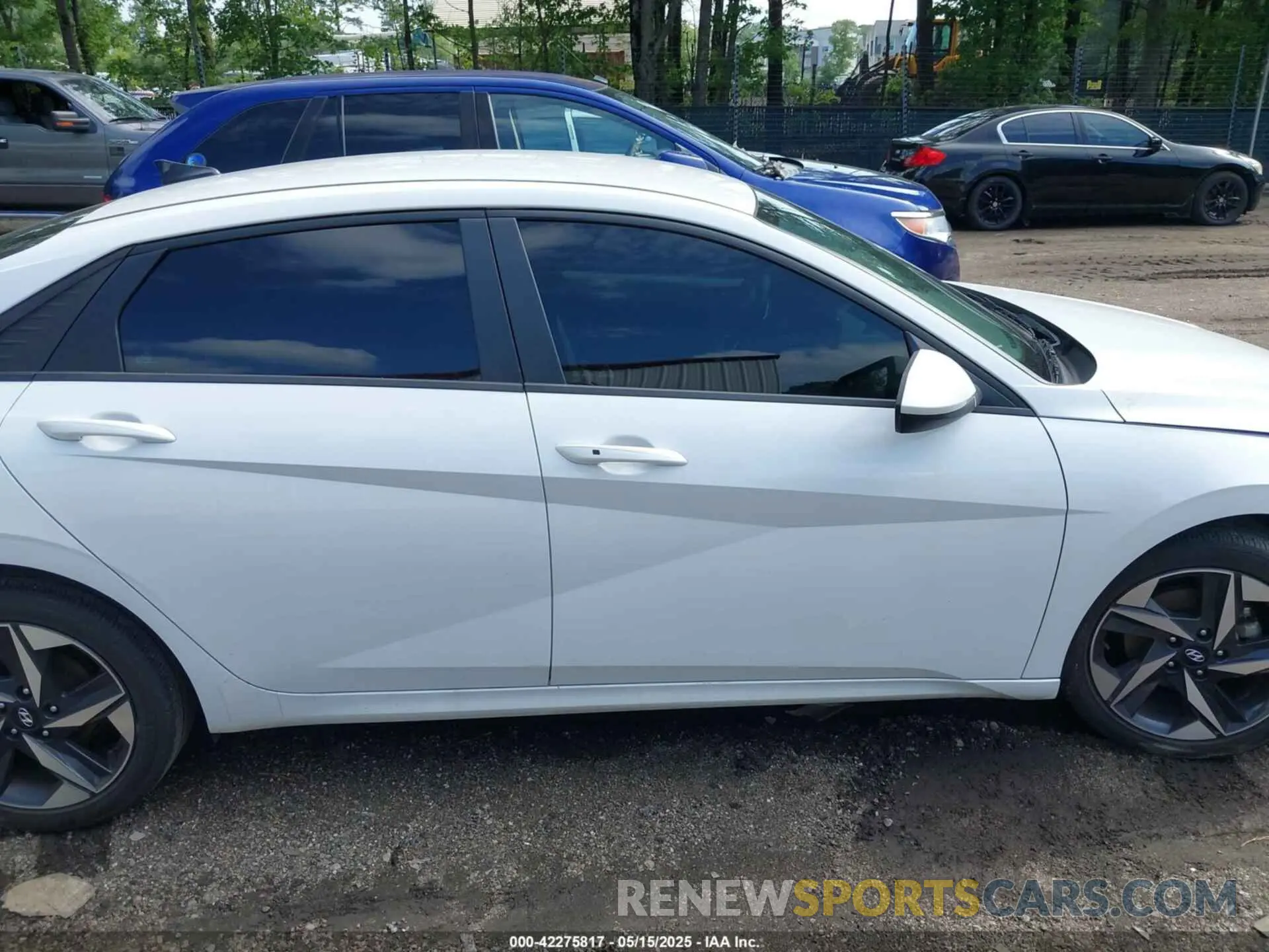 13 fotografías del automóvil dañado 5NPLS4AG8PH092885 HYUNDAI ELANTRA 2023