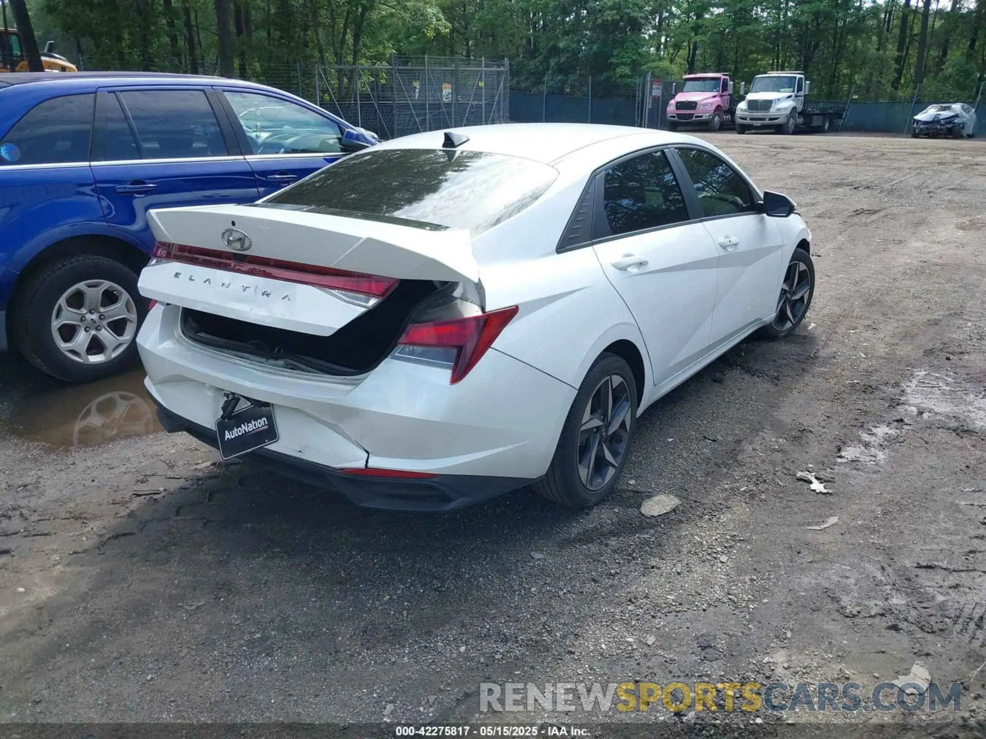 4 fotografías del automóvil dañado 5NPLS4AG8PH092885 HYUNDAI ELANTRA 2023