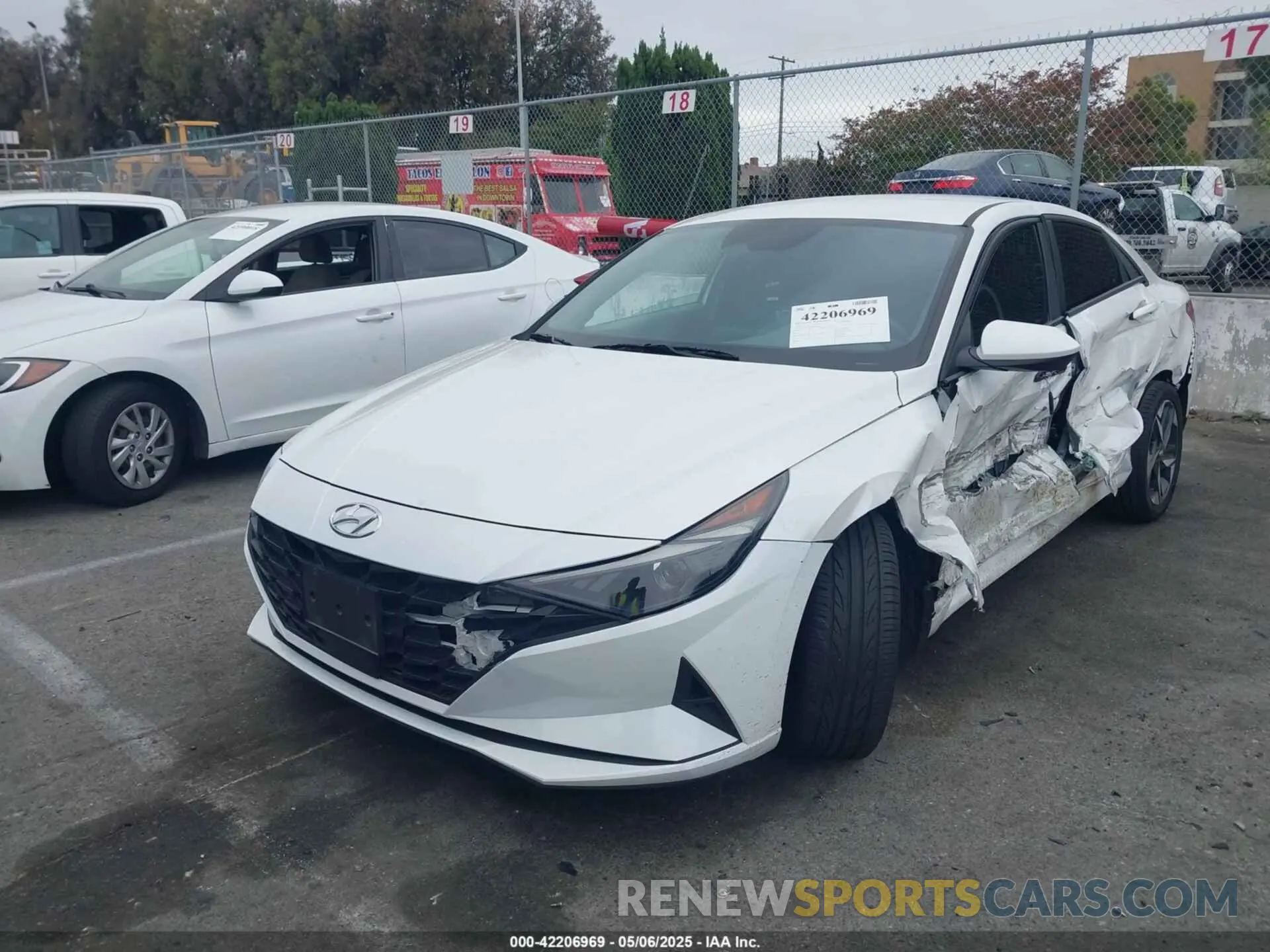 2 fotografías del automóvil dañado 5NPLS4AG8PH097908 HYUNDAI ELANTRA 2023