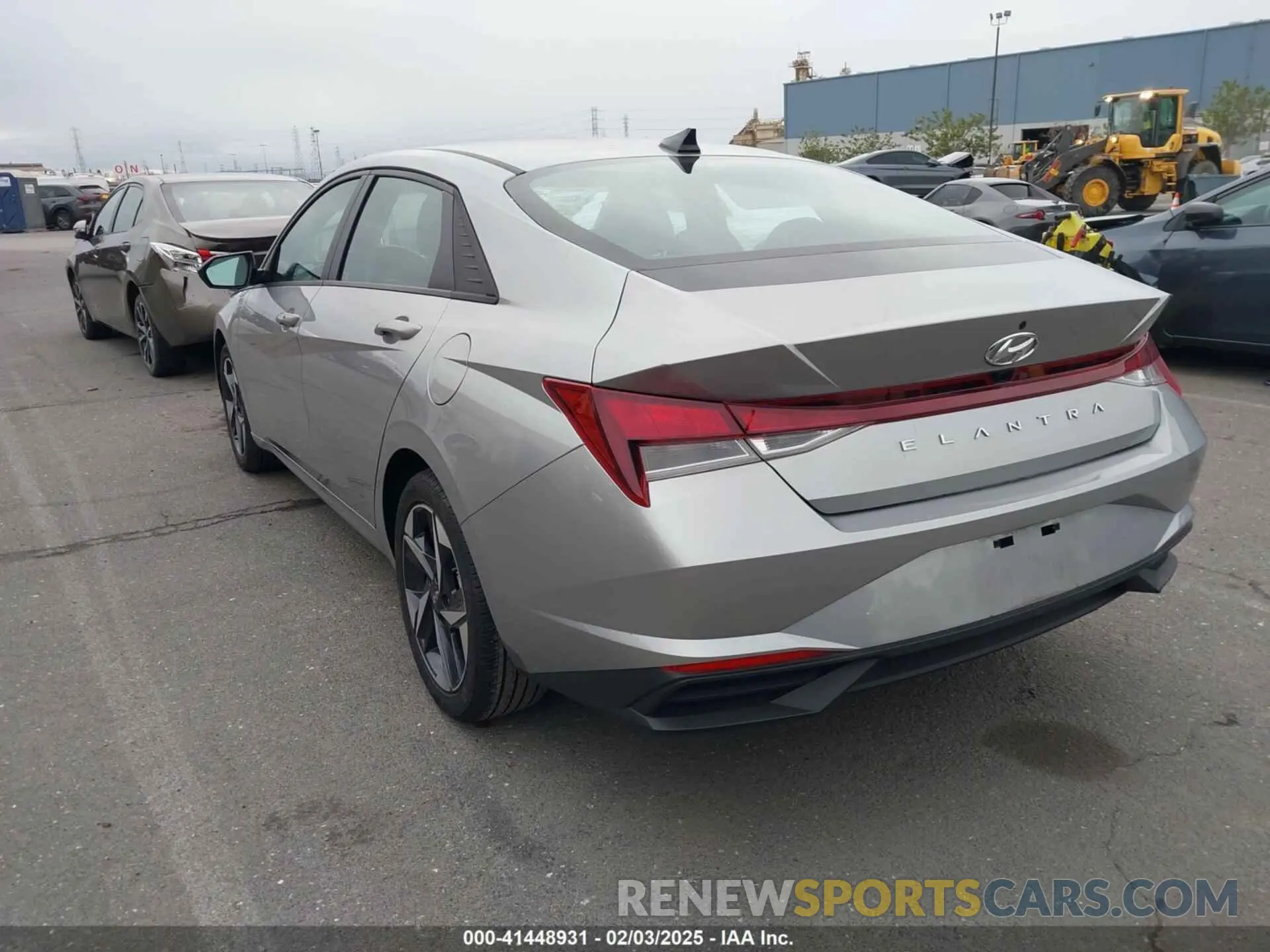 3 fotografías del automóvil dañado 5NPLS4AG8PH098461 HYUNDAI ELANTRA 2023
