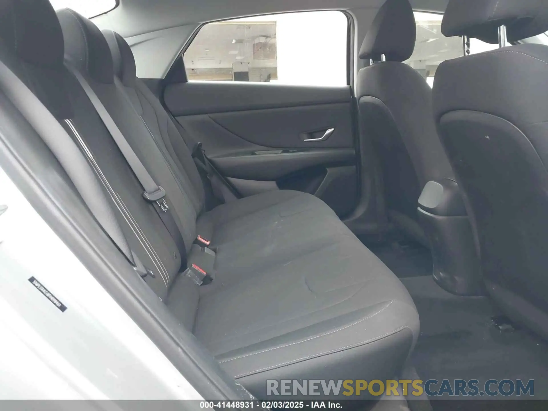 8 fotografías del automóvil dañado 5NPLS4AG8PH098461 HYUNDAI ELANTRA 2023