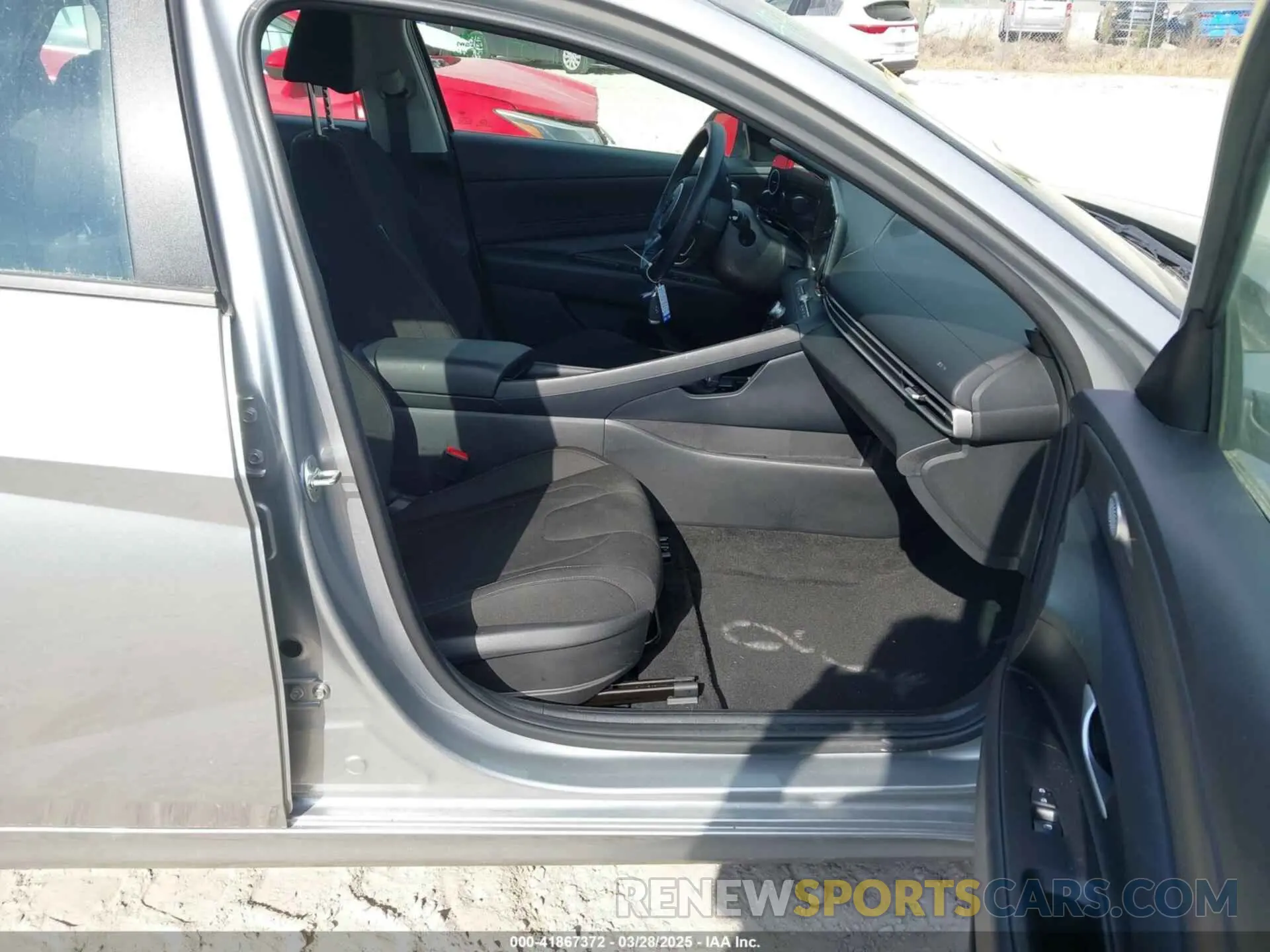 5 fotografías del automóvil dañado 5NPLS4AG8PH106624 HYUNDAI ELANTRA 2023