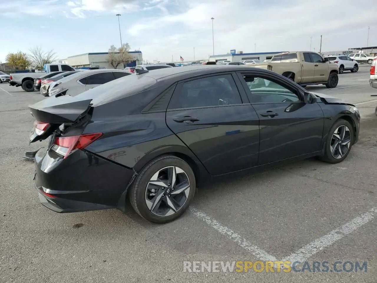 3 fotografías del automóvil dañado 5NPLS4AG9PH106650 HYUNDAI ELANTRA 2023