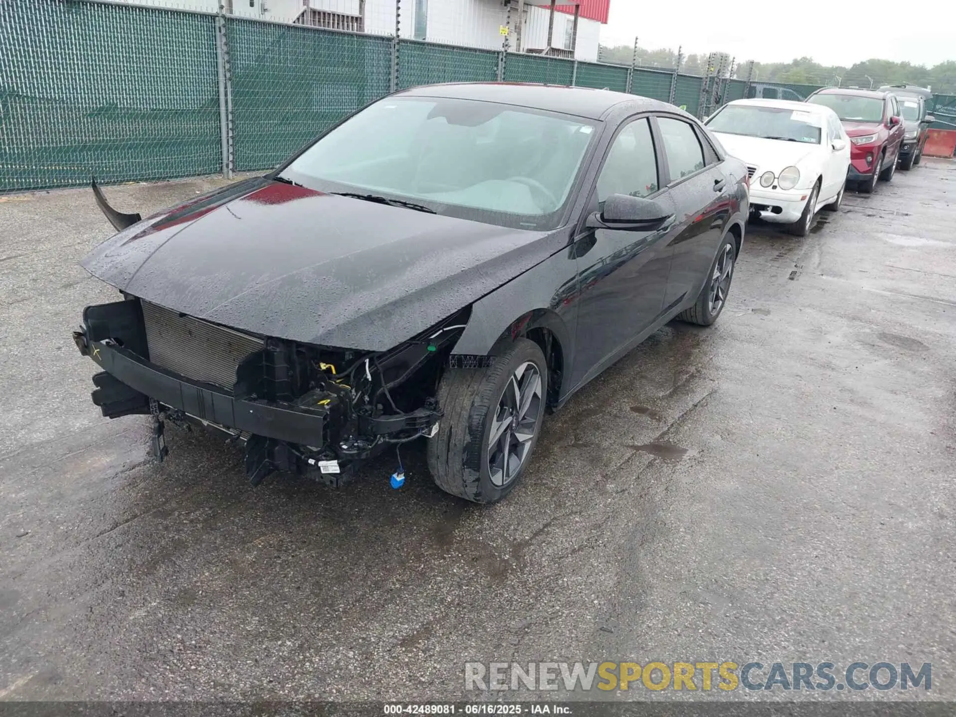 2 fotografías del automóvil dañado 5NPLS4AG9PH111699 HYUNDAI ELANTRA 2023
