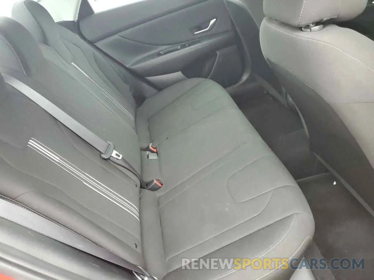 10 fotografías del automóvil dañado 5NPLS4AGXPH106480 HYUNDAI ELANTRA 2023