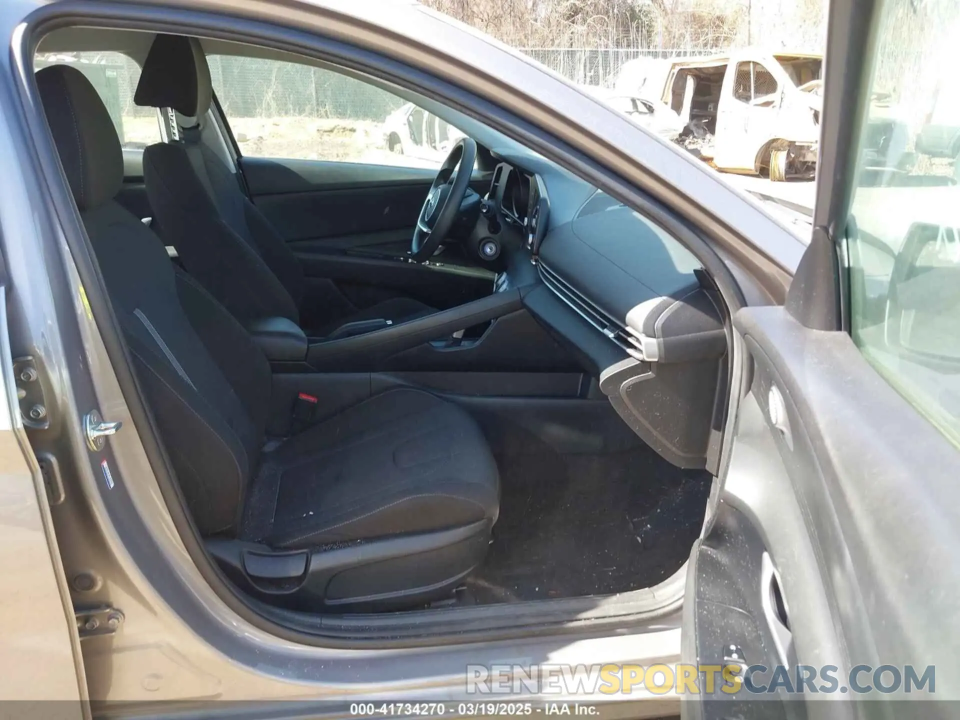 5 fotografías del automóvil dañado KMHLL4AG1PU454862 HYUNDAI ELANTRA 2023