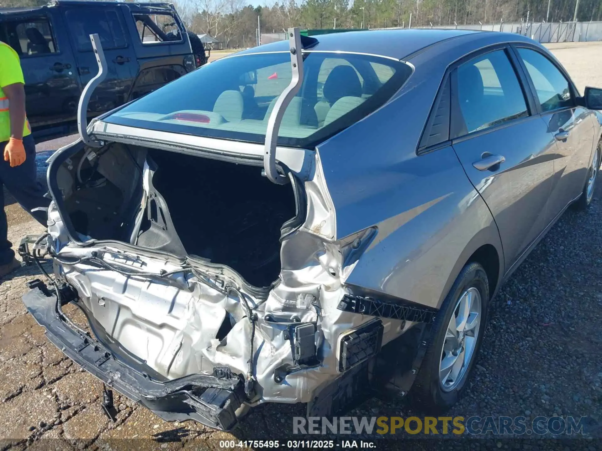 19 fotografías del automóvil dañado KMHLL4AG3PU540268 HYUNDAI ELANTRA 2023