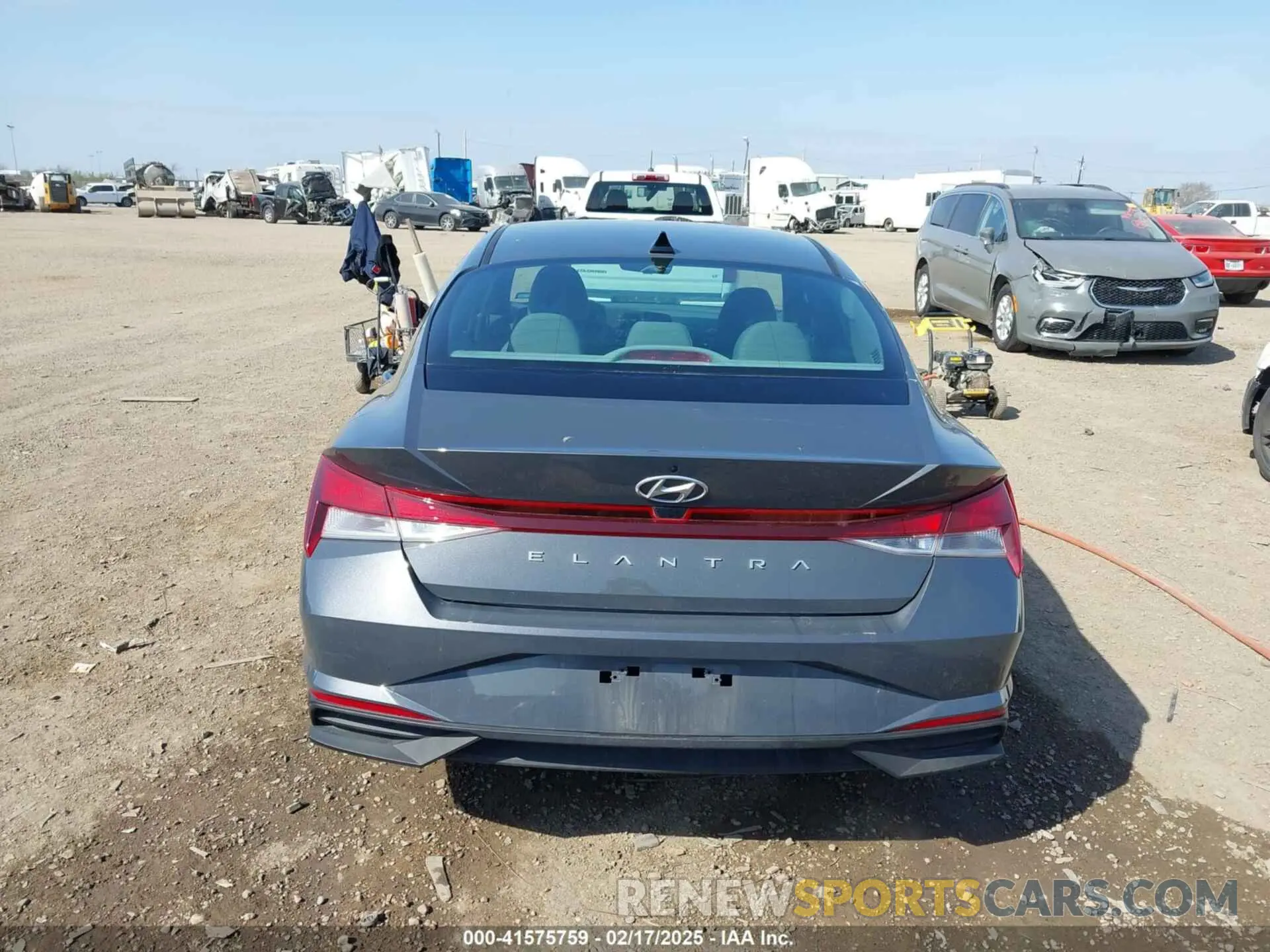 17 fotografías del automóvil dañado KMHLL4AG5PU574213 HYUNDAI ELANTRA 2023