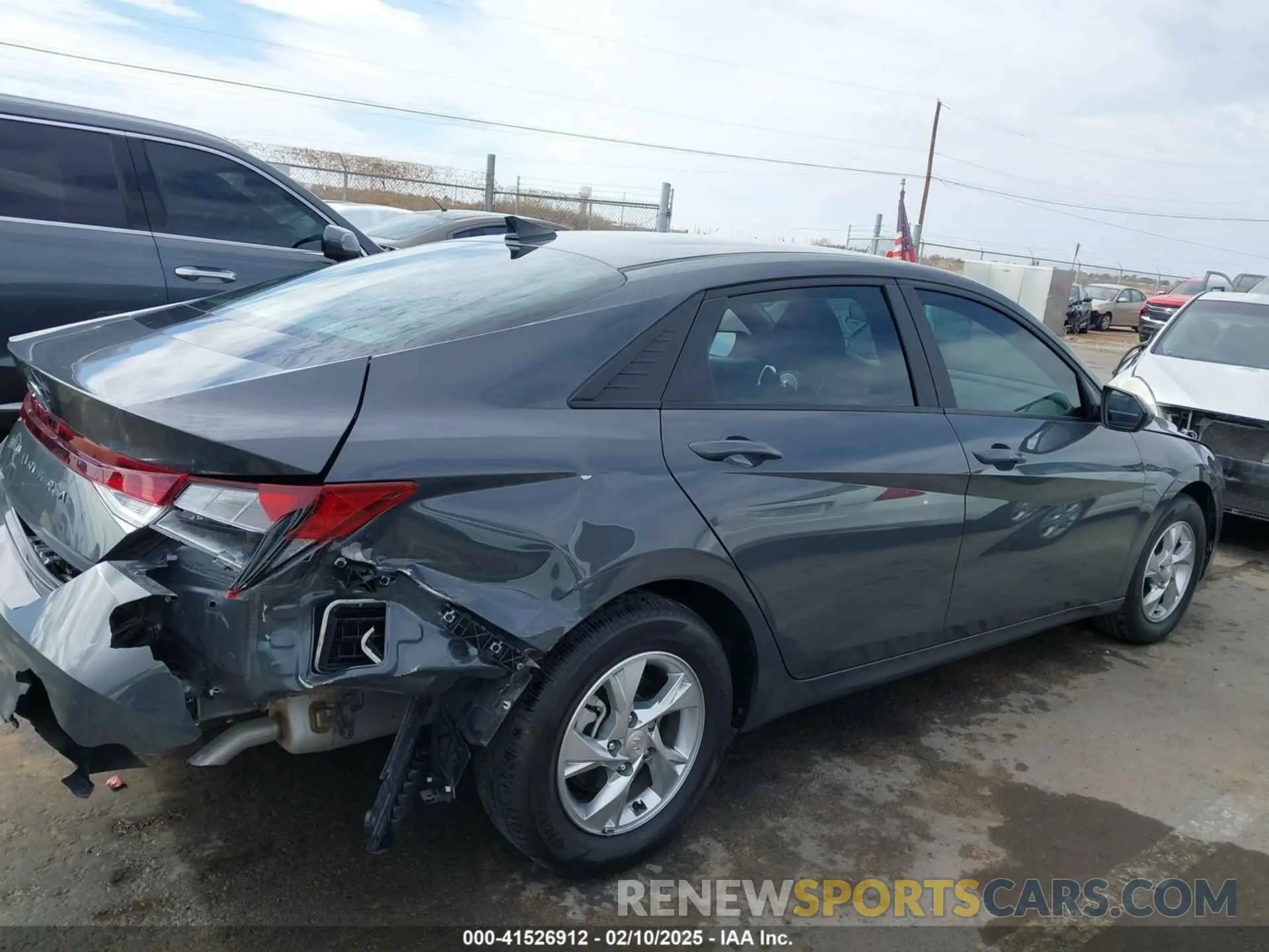 13 fotografías del automóvil dañado KMHLL4AG8PU634792 HYUNDAI ELANTRA 2023