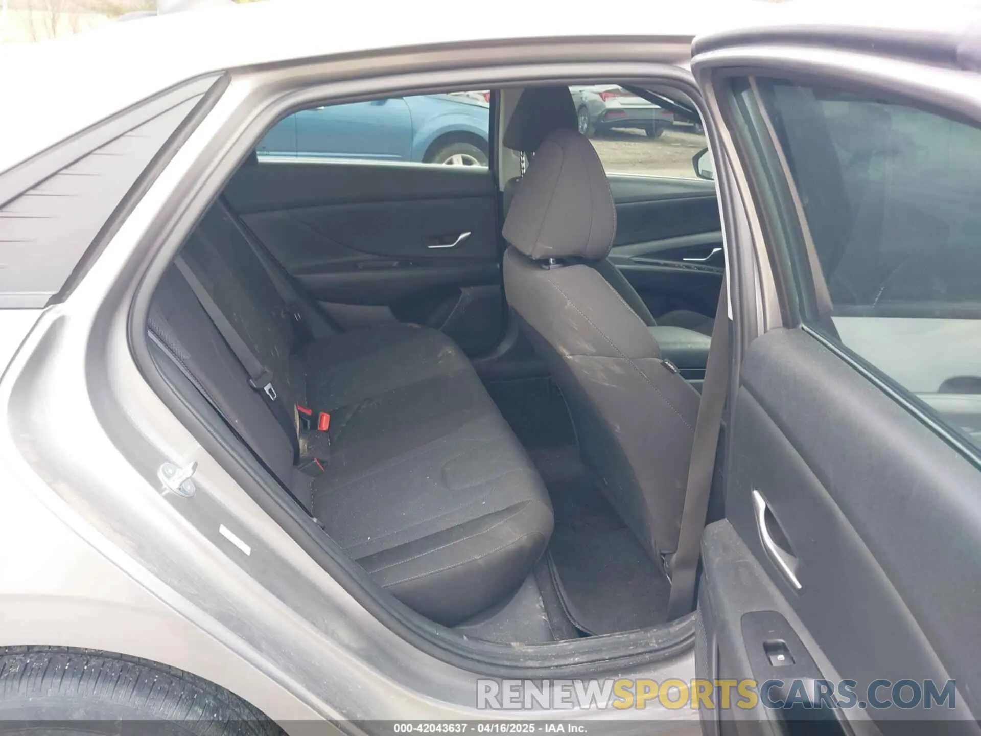 8 fotografías del automóvil dañado KMHLL4AG9PU630122 HYUNDAI ELANTRA 2023