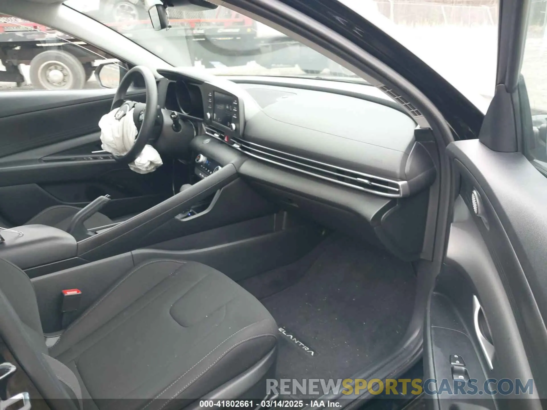 5 fotografías del automóvil dañado KMHLM4AG3PU502245 HYUNDAI ELANTRA 2023