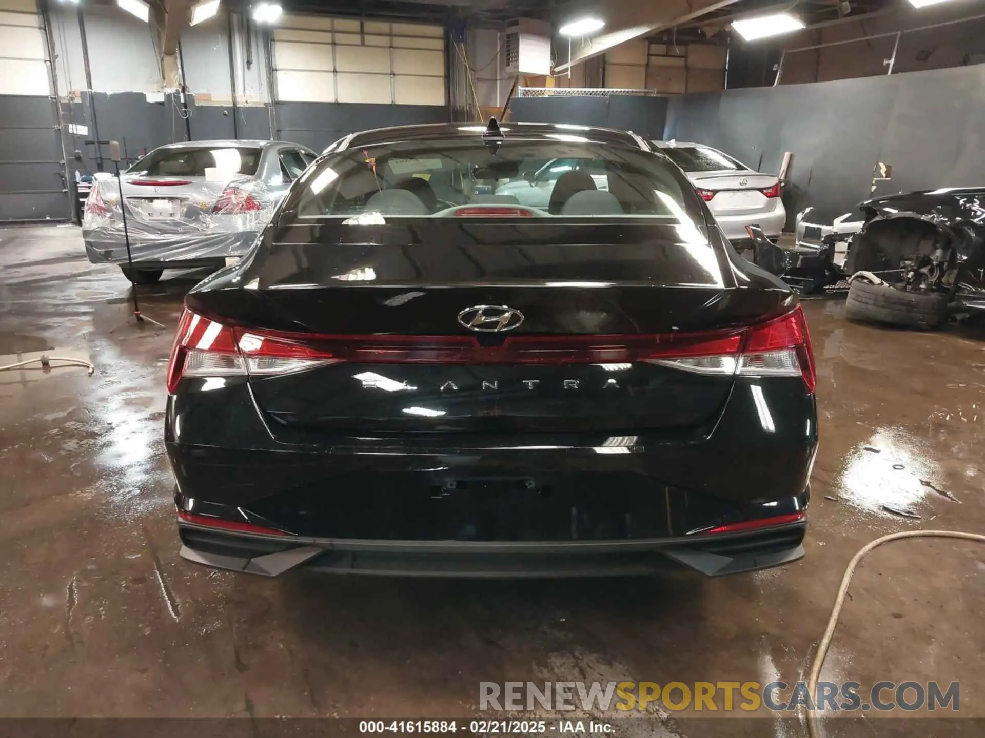 17 fotografías del automóvil dañado KMHLM4AG4PU598242 HYUNDAI ELANTRA 2023