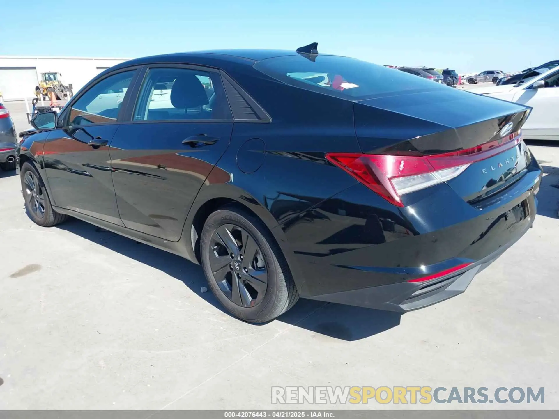 3 fotografías del automóvil dañado KMHLM4AG4PU625696 HYUNDAI ELANTRA 2023