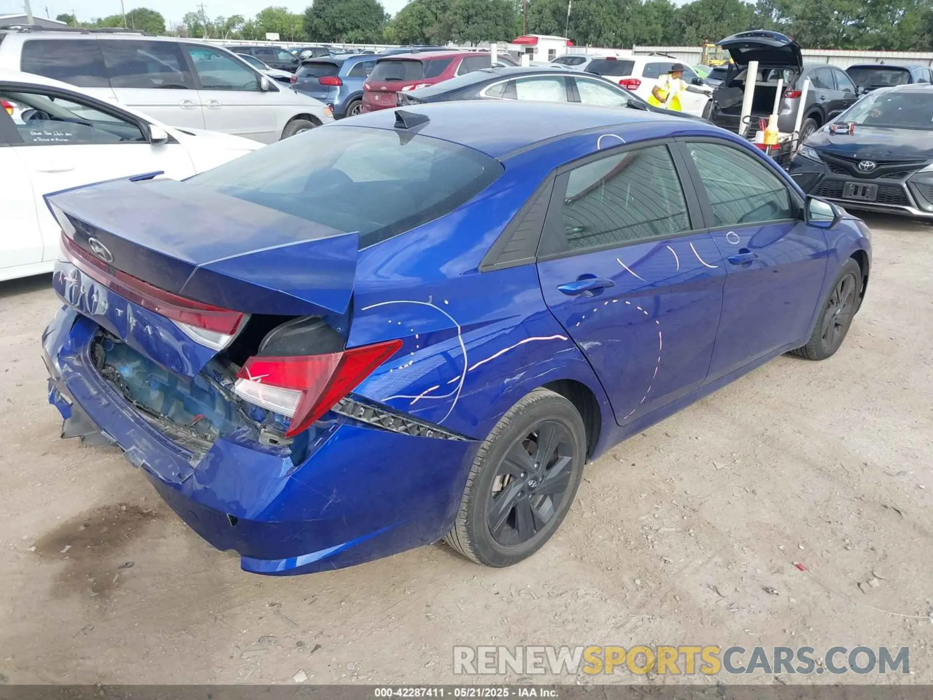 4 fotografías del automóvil dañado KMHLM4AG5PU539135 HYUNDAI ELANTRA 2023