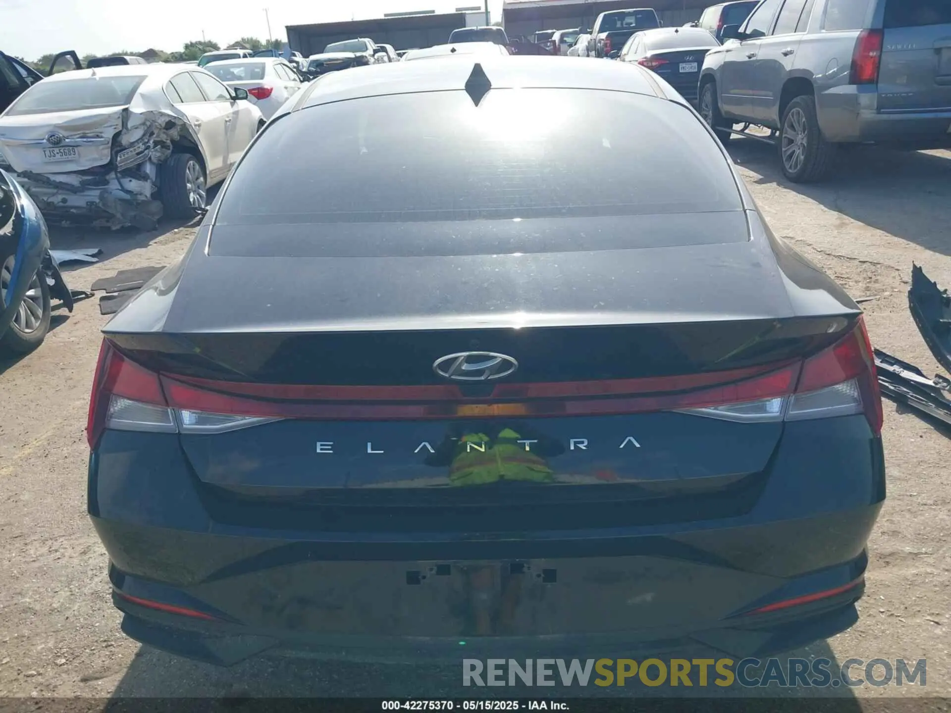 16 fotografías del automóvil dañado KMHLM4AG5PU625724 HYUNDAI ELANTRA 2023