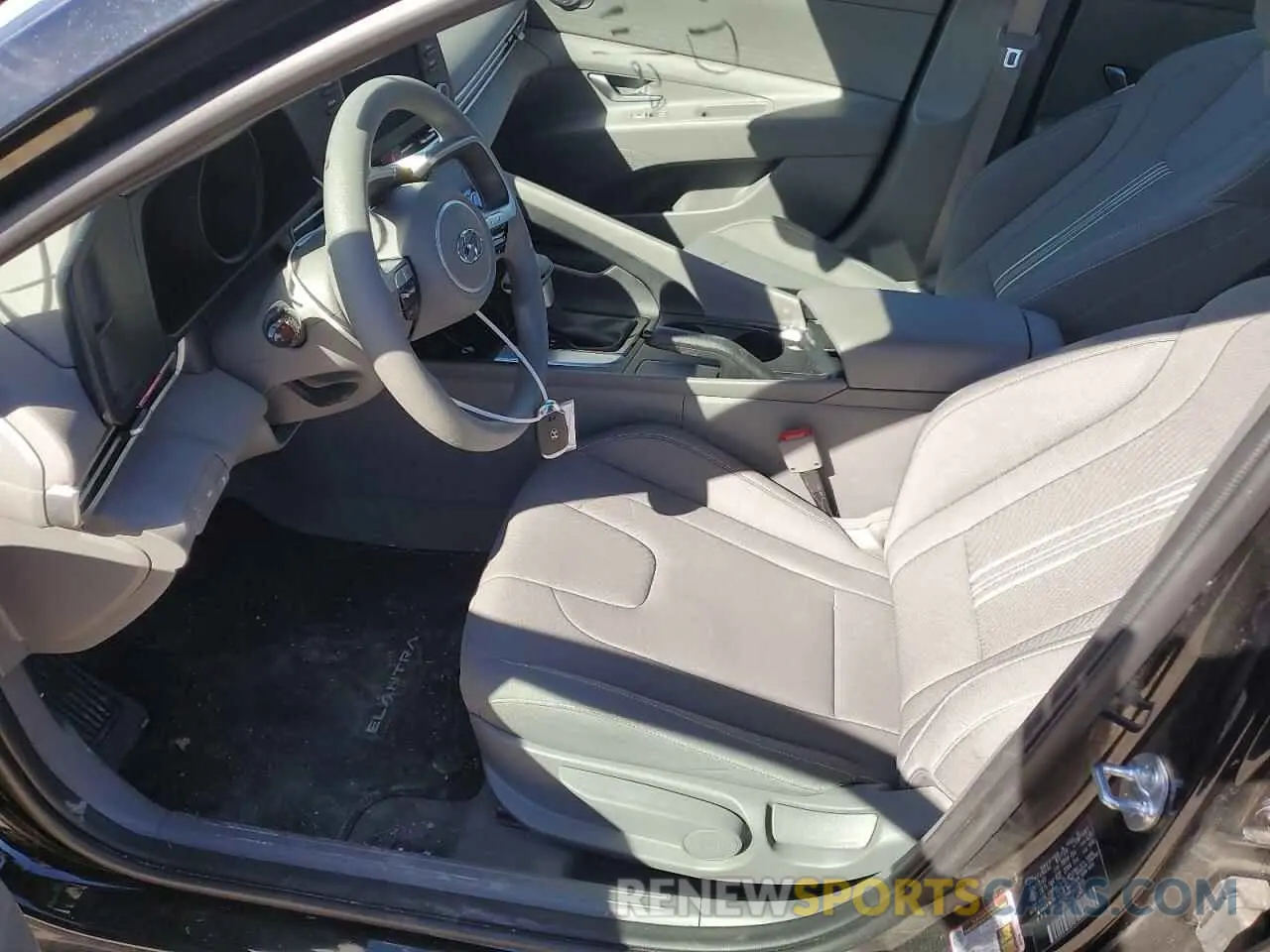 7 fotografías del automóvil dañado KMHLM4AG7PU609203 HYUNDAI ELANTRA 2023